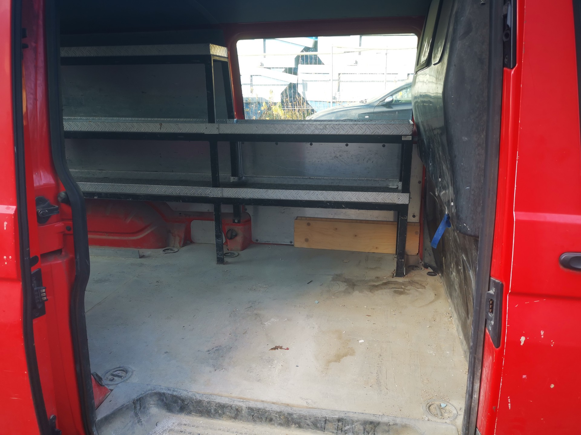 VW T5 2.0 TDI-image-5