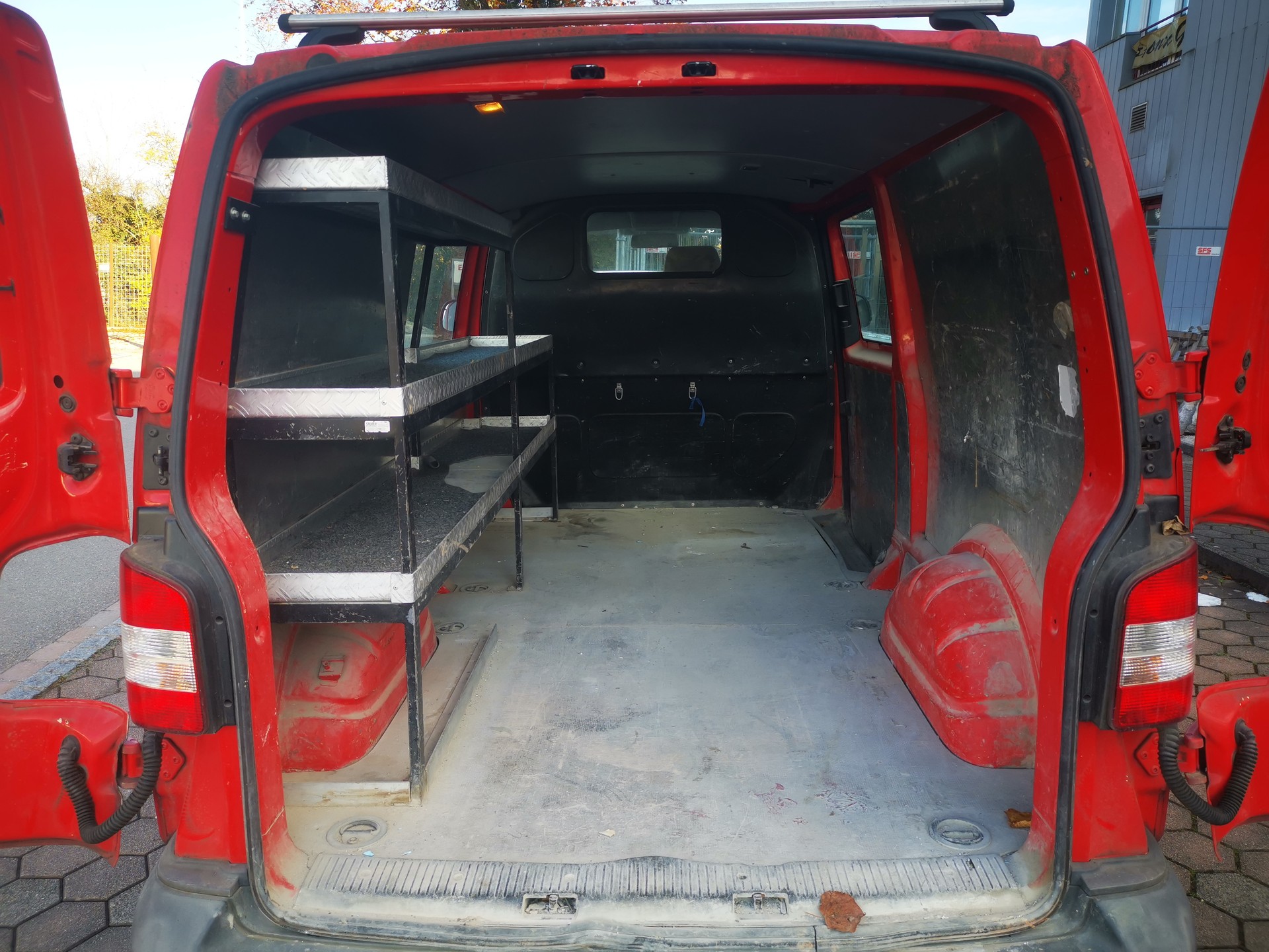 VW T5 2.0 TDI-image-4