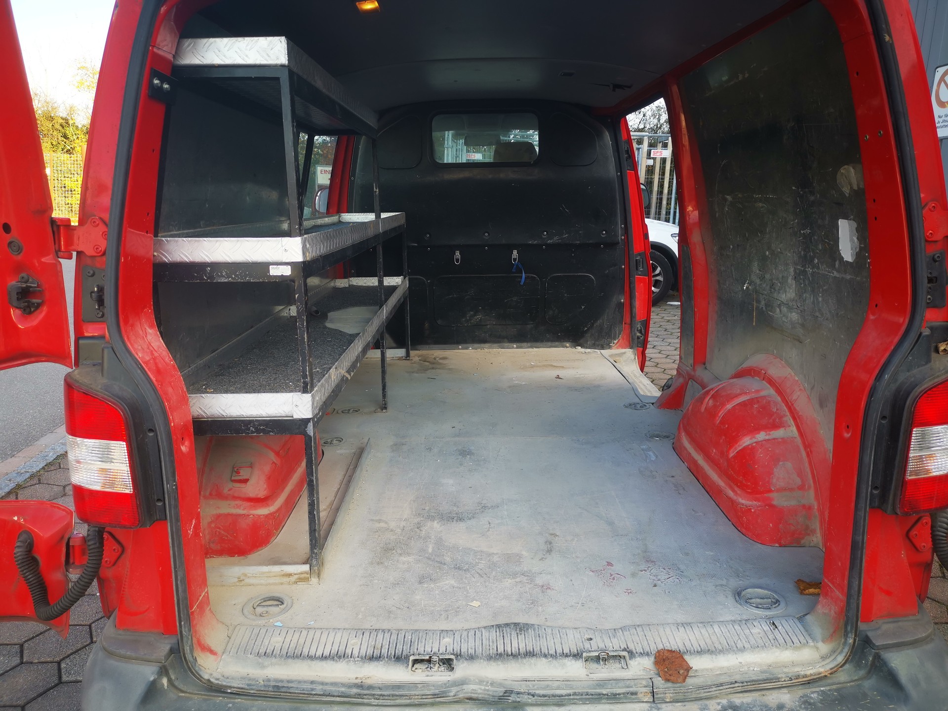 VW T5 2.0 TDI-image-6