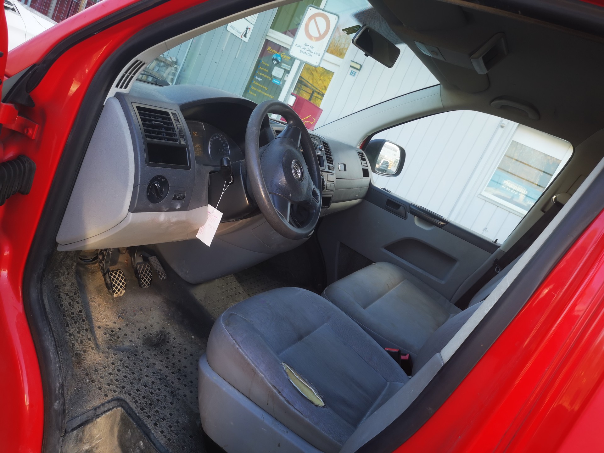 VW T5 2.0 TDI-image-7
