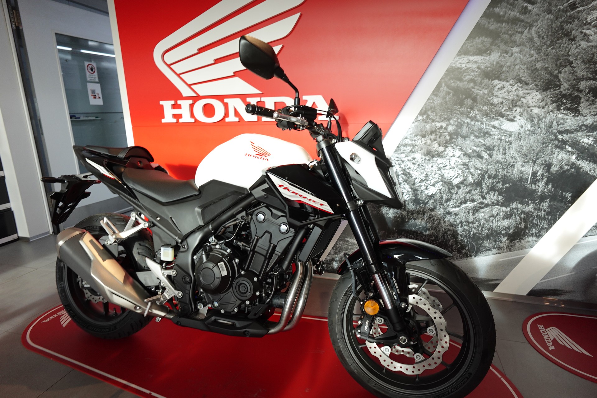 HONDA CB 500 Hornet-image-0