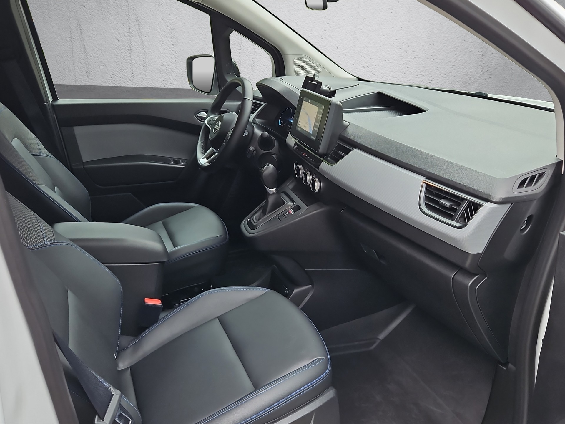 NISSAN Townstar 45kWh Tekna-image-17