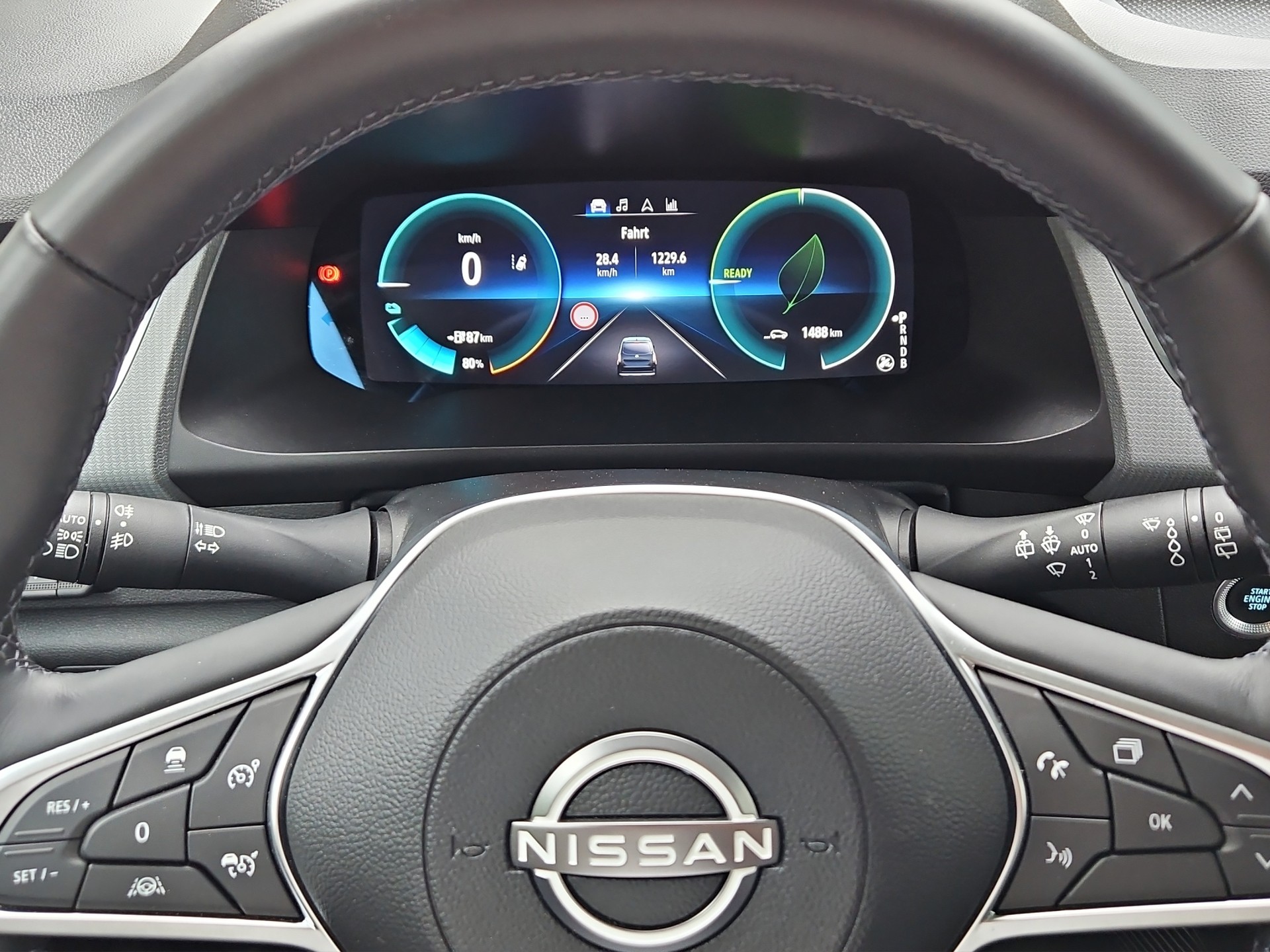 NISSAN Townstar 45kWh Tekna-image-12