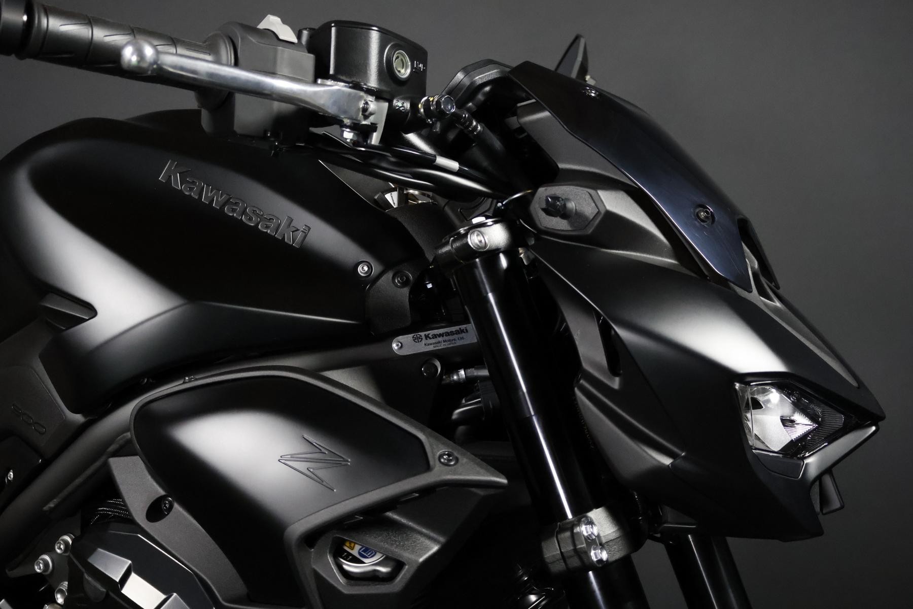 KAWASAKI Z 900 (91/70/35 KW) *Black Edition* Level 3-image-3