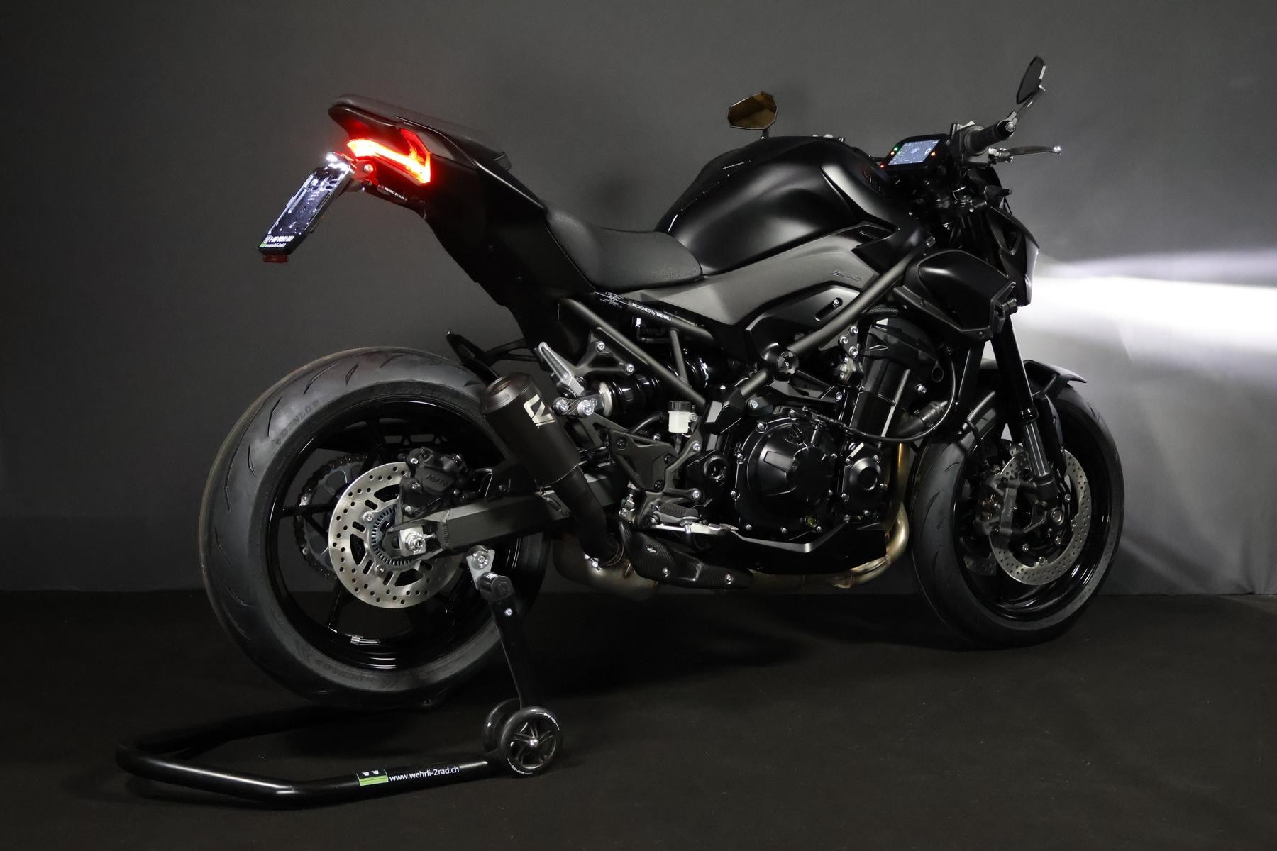 KAWASAKI Z 900 (91/70/35 KW) *Black Edition* Level 3-image-11