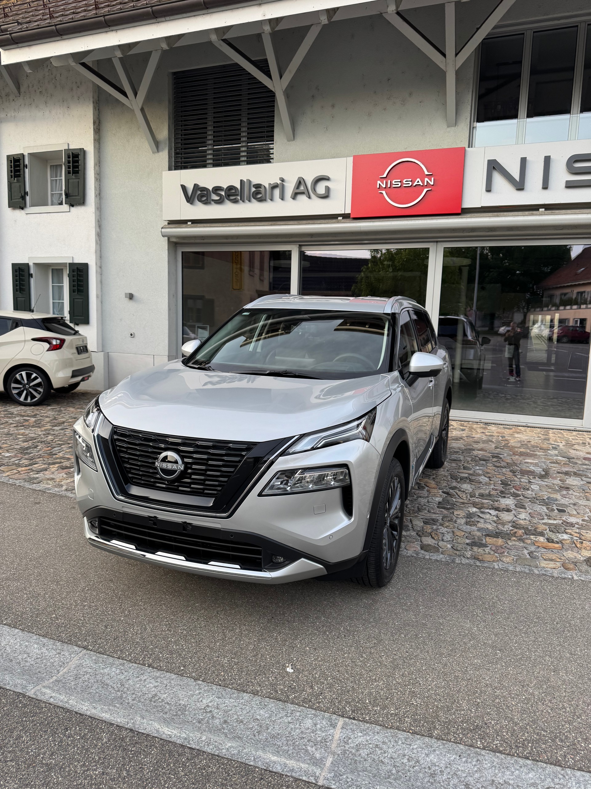 NISSAN X-Trail 1.5 VC-T e-Power 4WD Tekna-image-2