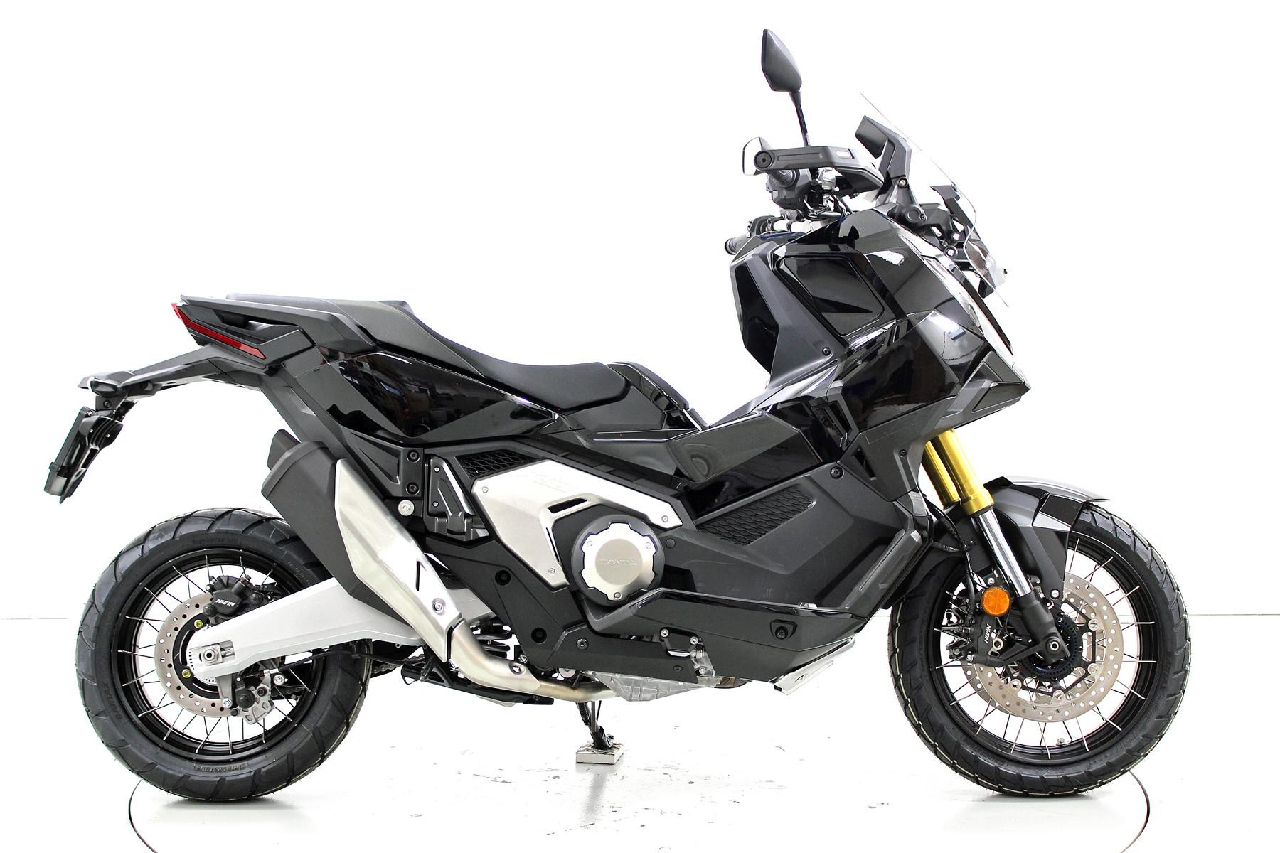 HONDA X-ADV 750 ABS-image-3