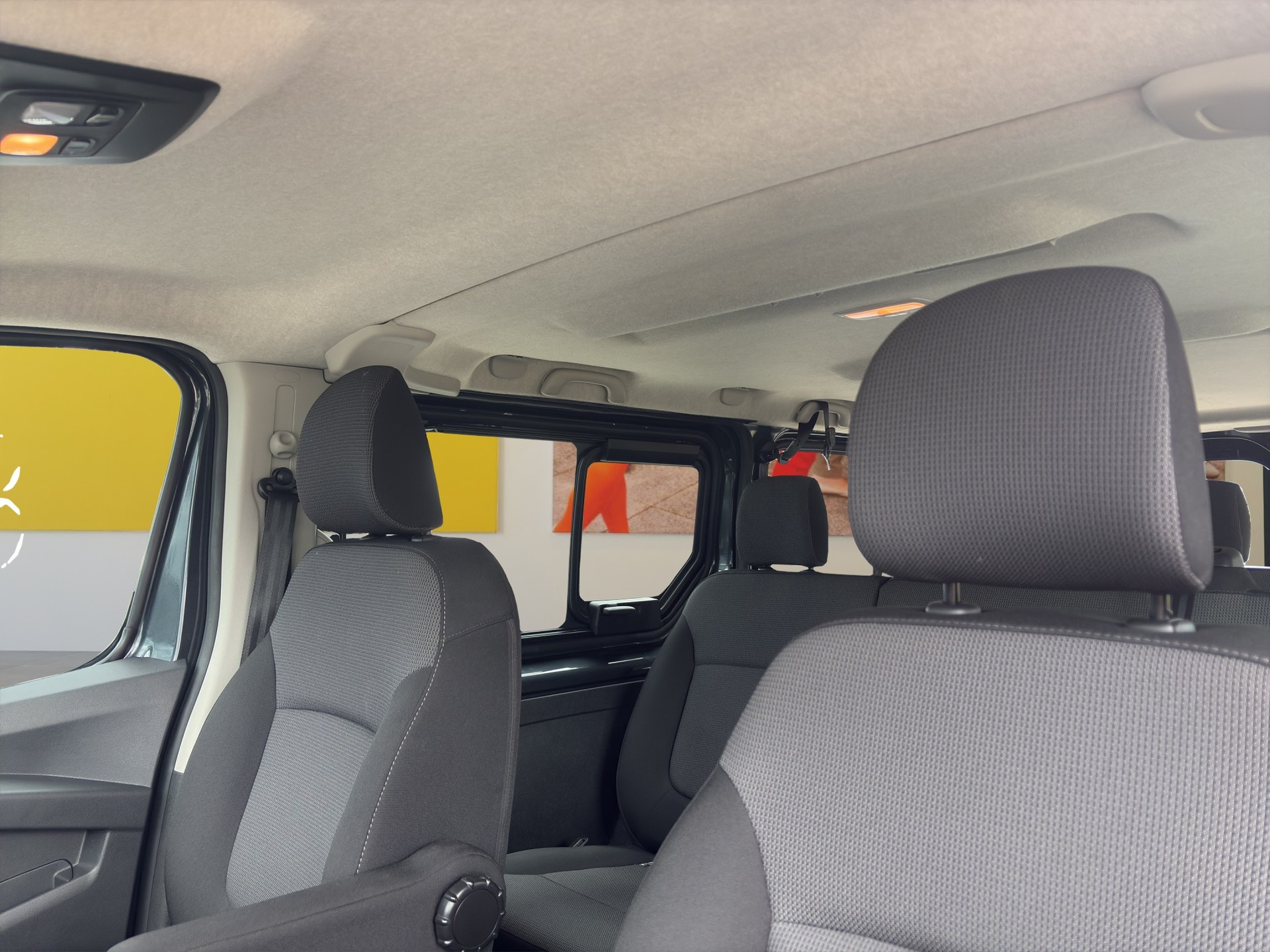 RENAULT Trafic Blue dCi 150 Grand Passenger Evolution EDC-image-18