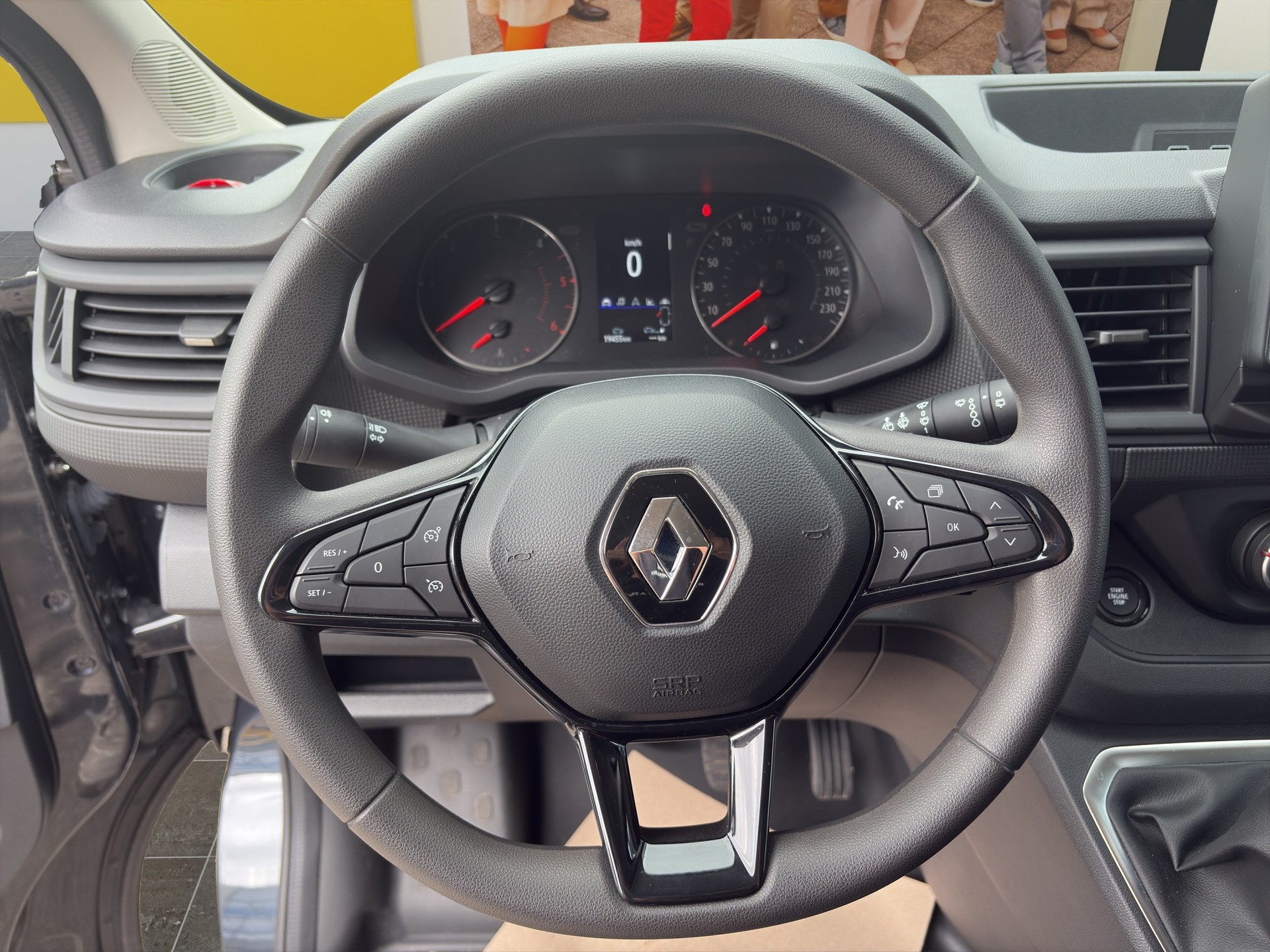 RENAULT Trafic Blue dCi 150 Grand Passenger Evolution EDC-image-10