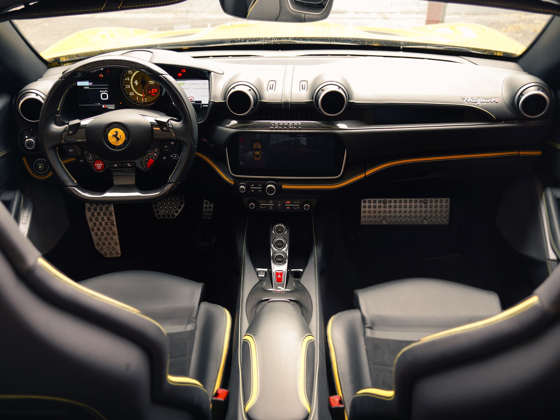 FERRARI Portofino M-image-10