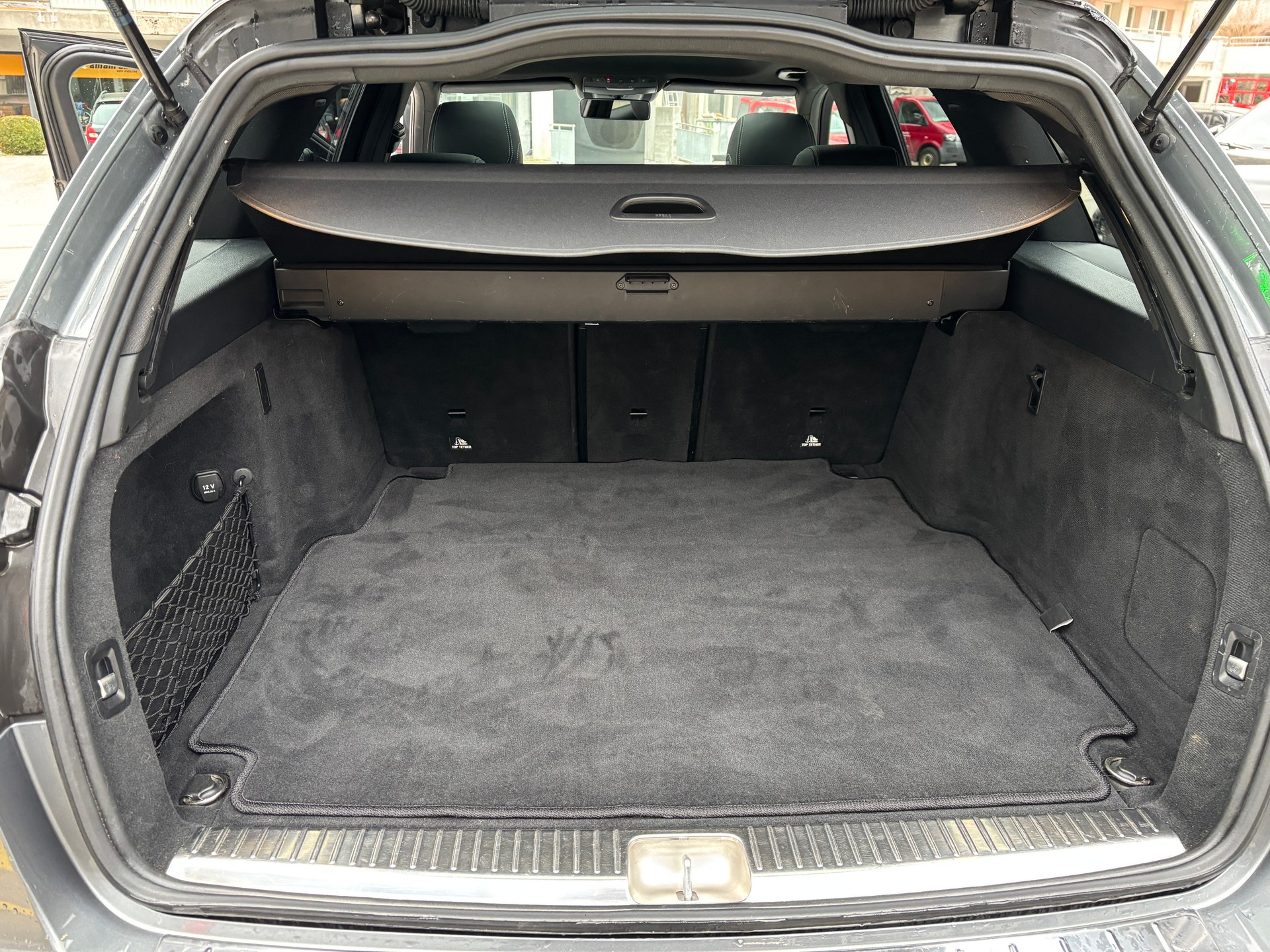 MERCEDES-BENZ C 200 Swiss Star AMG L.4M-image-13