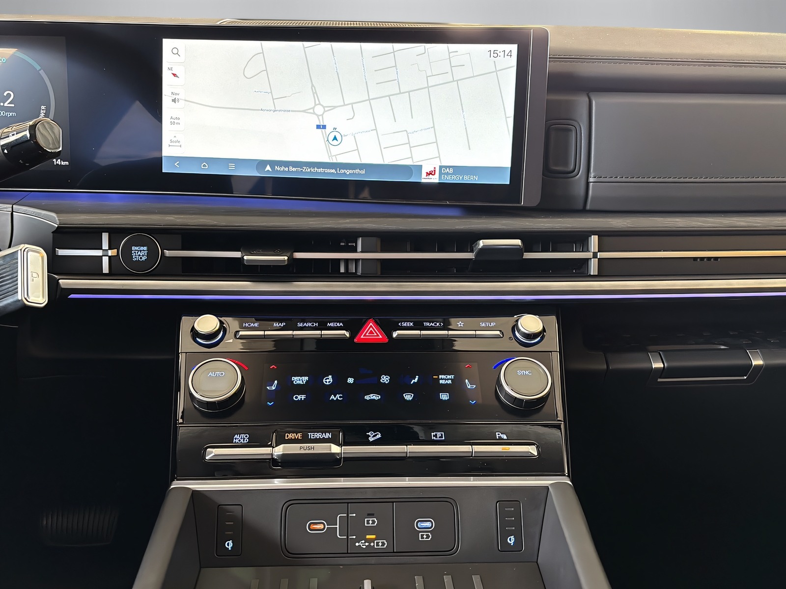 HYUNDAI Santa Fe 1.6 T-GDi HEV Vertex-image-15