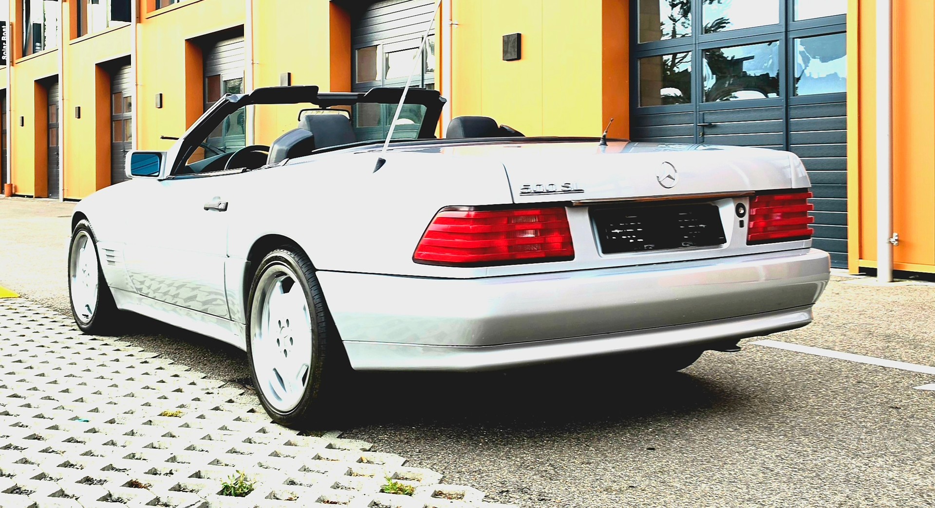 MERCEDES-BENZ 500 SL-image-10