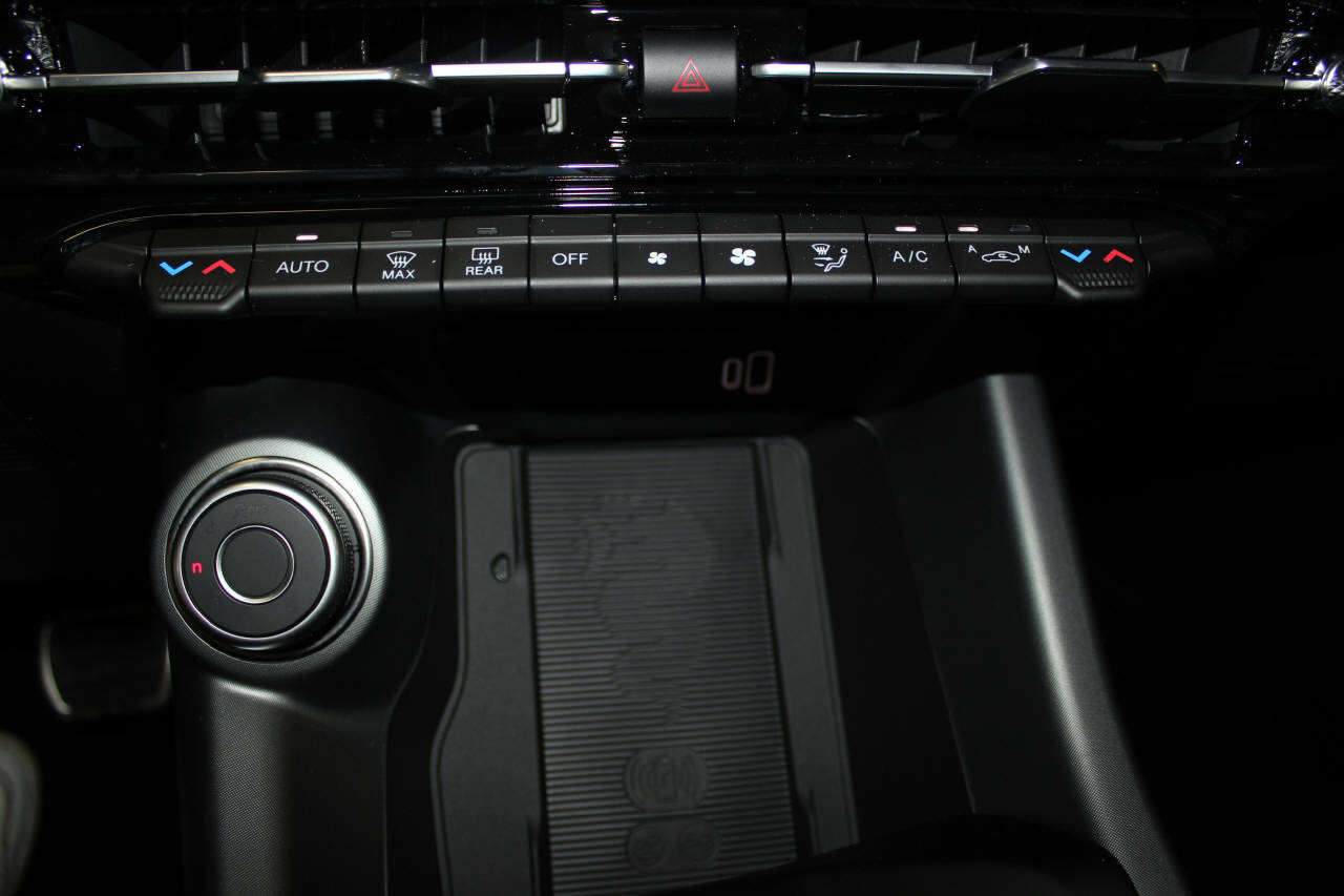 ALFA ROMEO Tonale 1.3 Plug-in Hybrid Q4 Sport Speciale-image-11