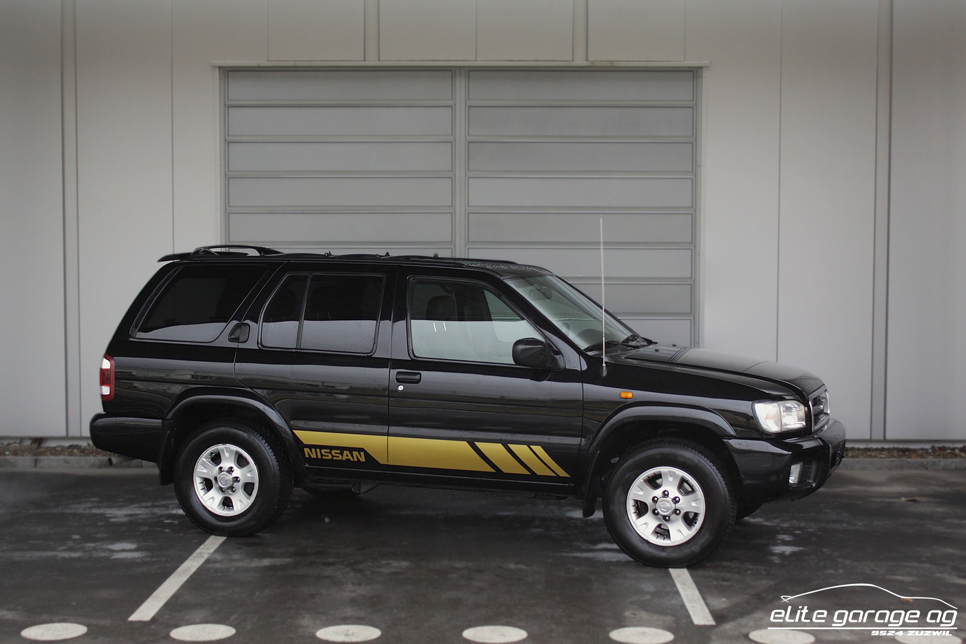 NISSAN Pathfinder 3.3 Exec. V6-image-6