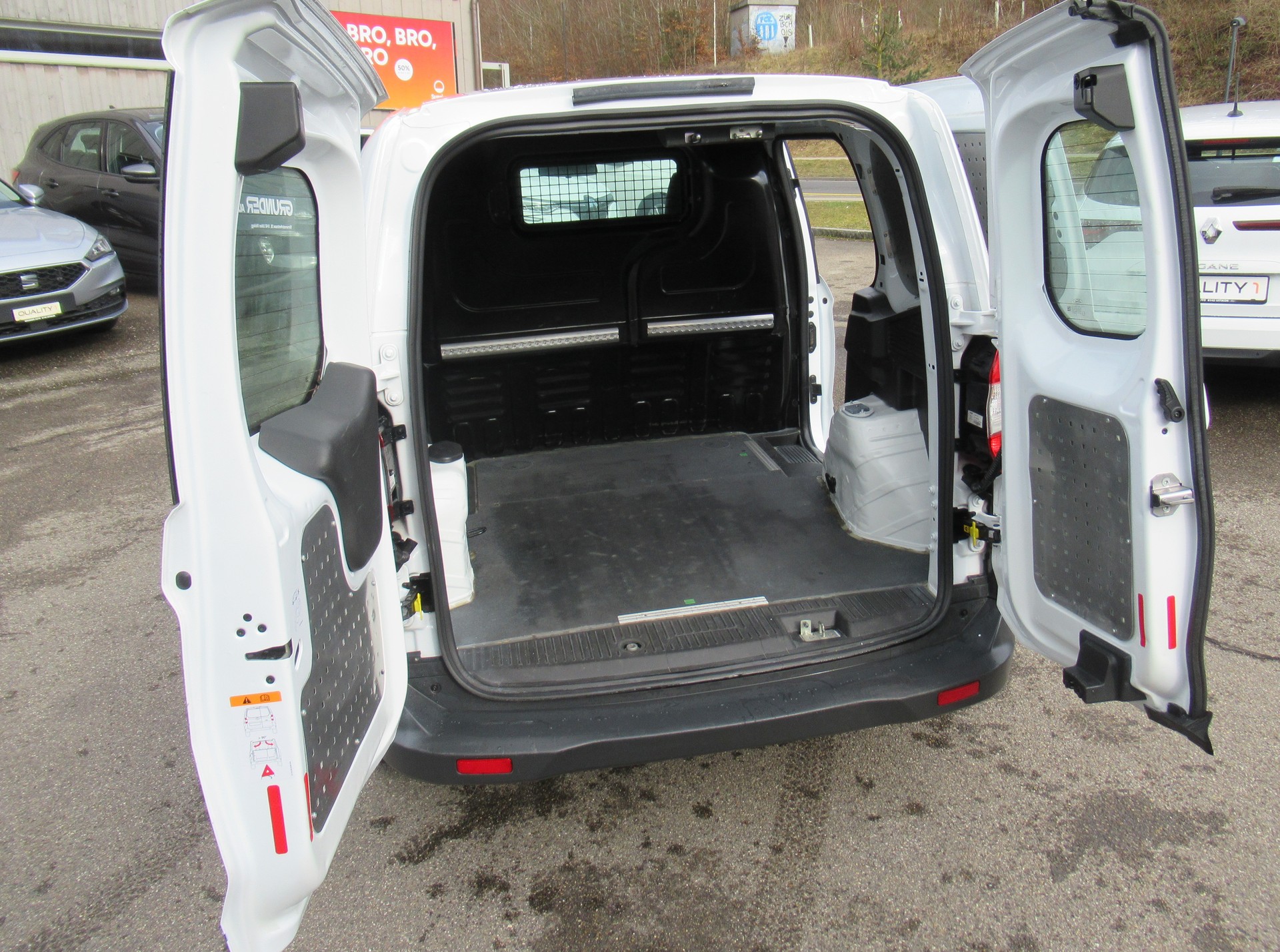 FORD Transit Courier Van 1.5 TDCi Trend-image-5