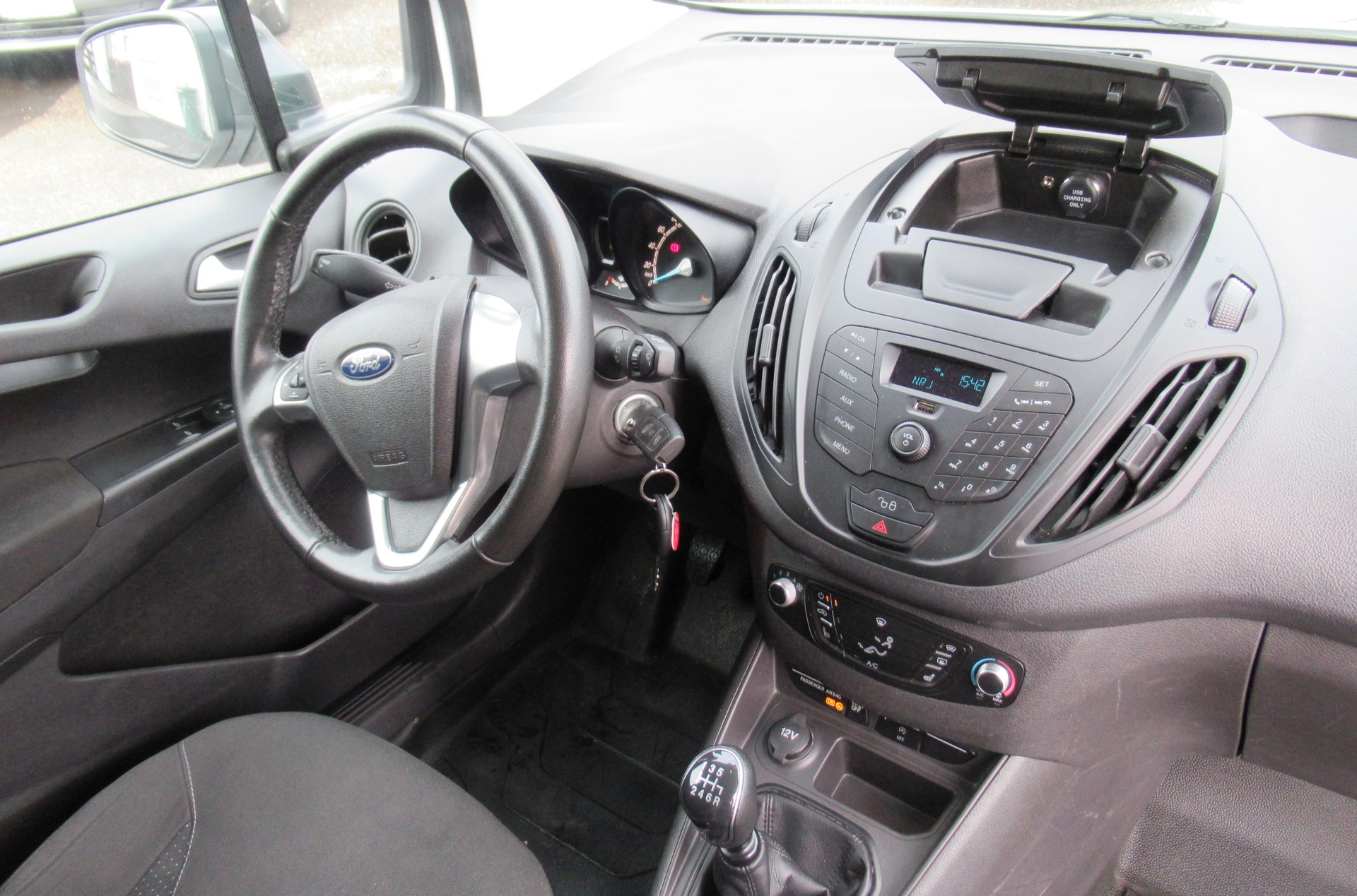 FORD Transit Courier Van 1.5 TDCi Trend-image-7
