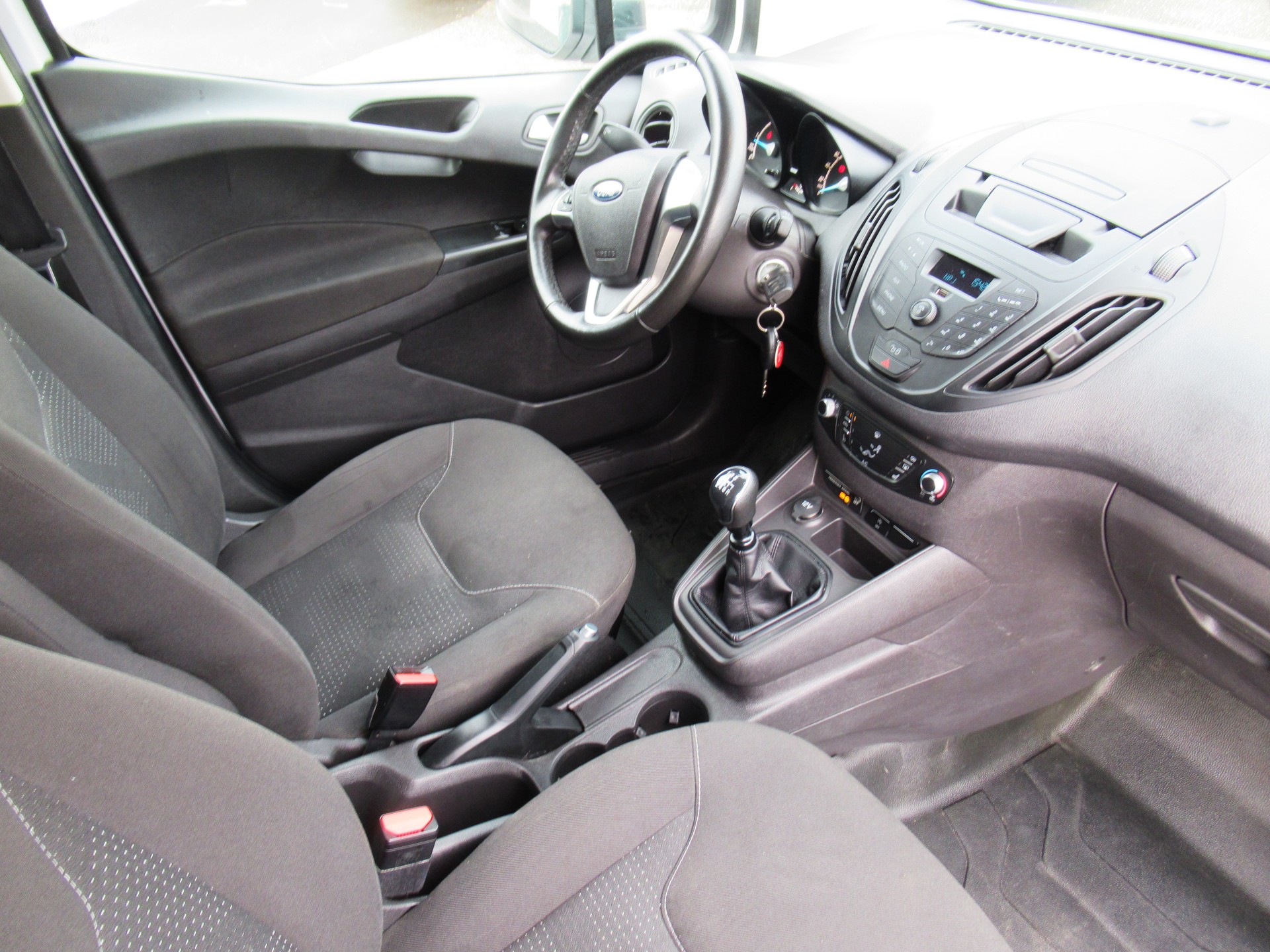 FORD Transit Courier Van 1.5 TDCi Trend-image-6