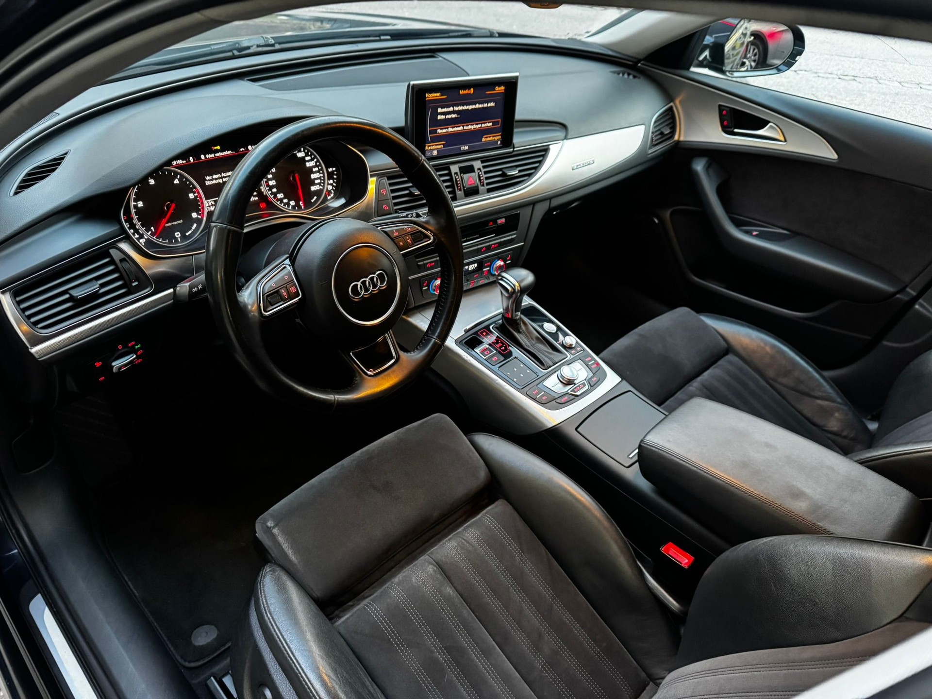 AUDI A6 allroad 3.0 TDI V6 quattro S-tronic-image-6