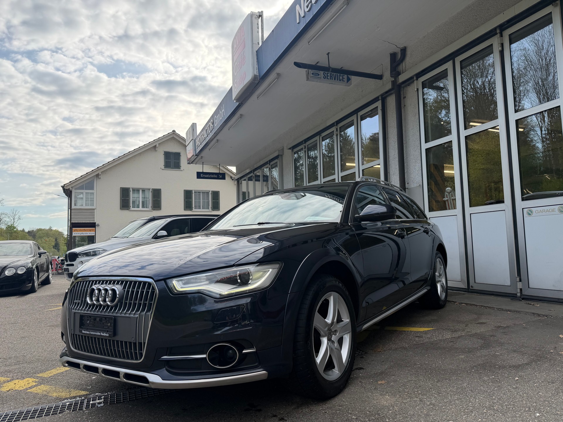 AUDI A6 allroad 3.0 TDI V6 quattro S-tronic-showroom-element-1
