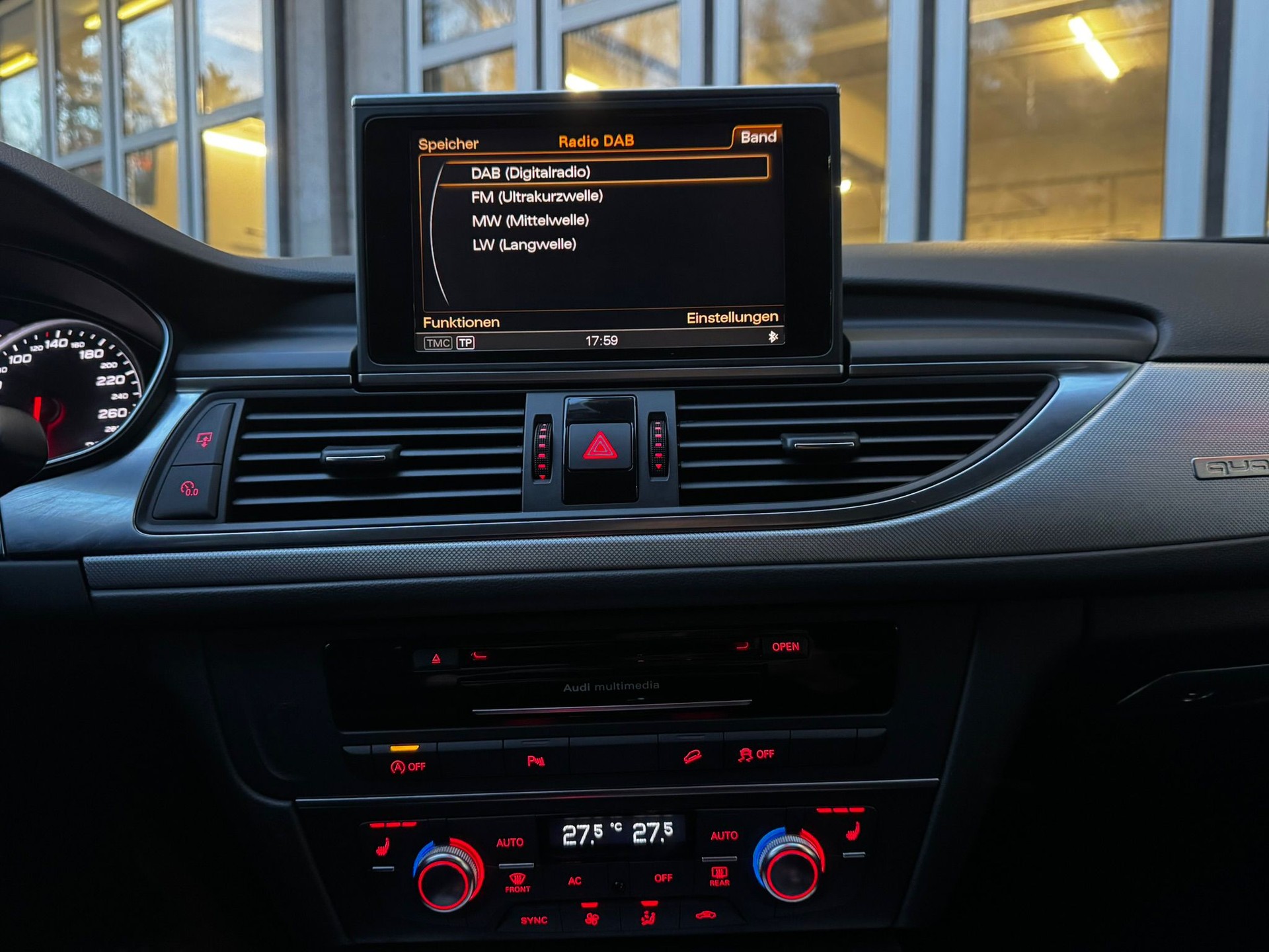 AUDI A6 allroad 3.0 TDI V6 quattro S-tronic-image-14