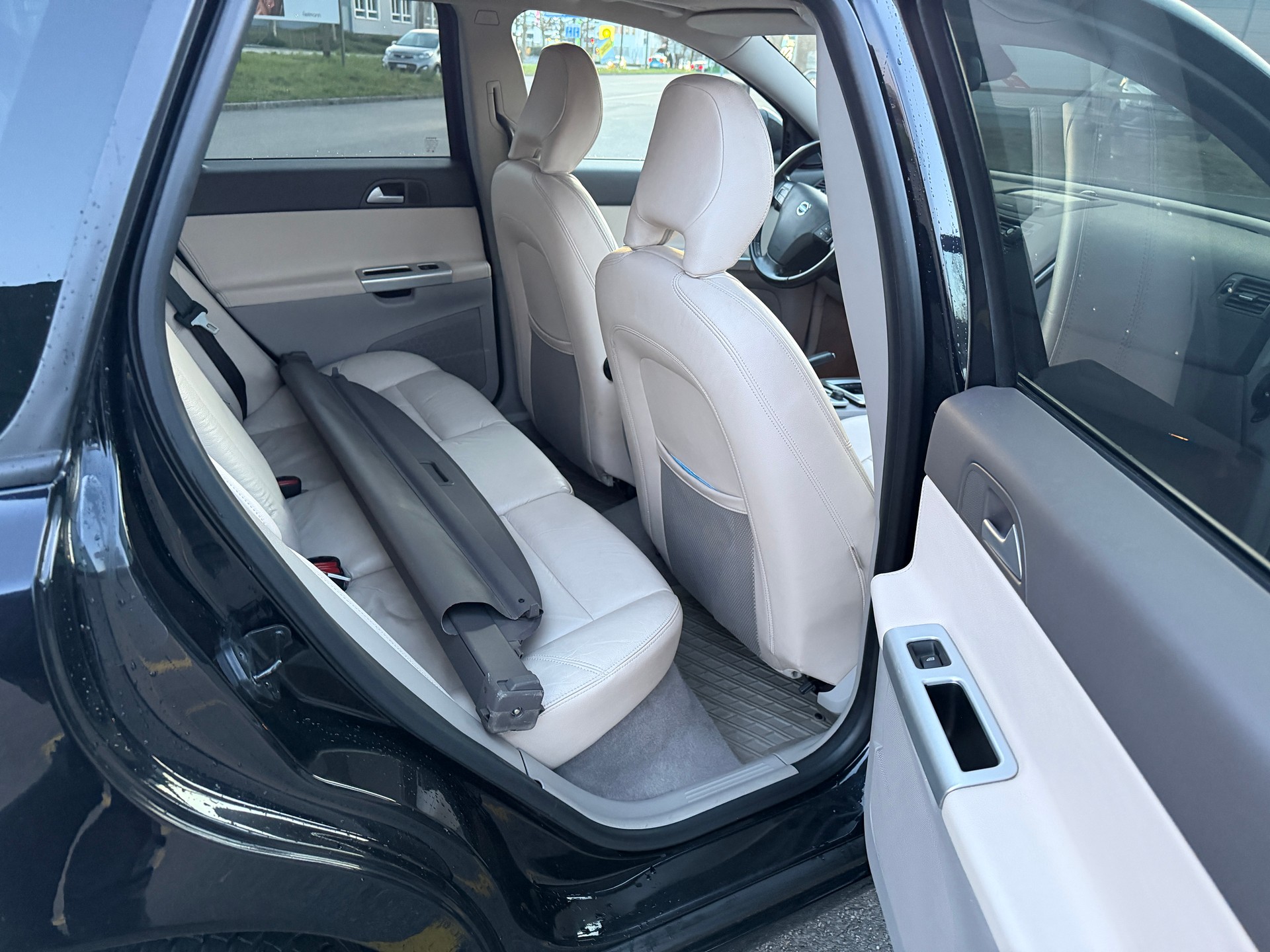 VOLVO V50 T5 AWD Summum Geartronic-image-6