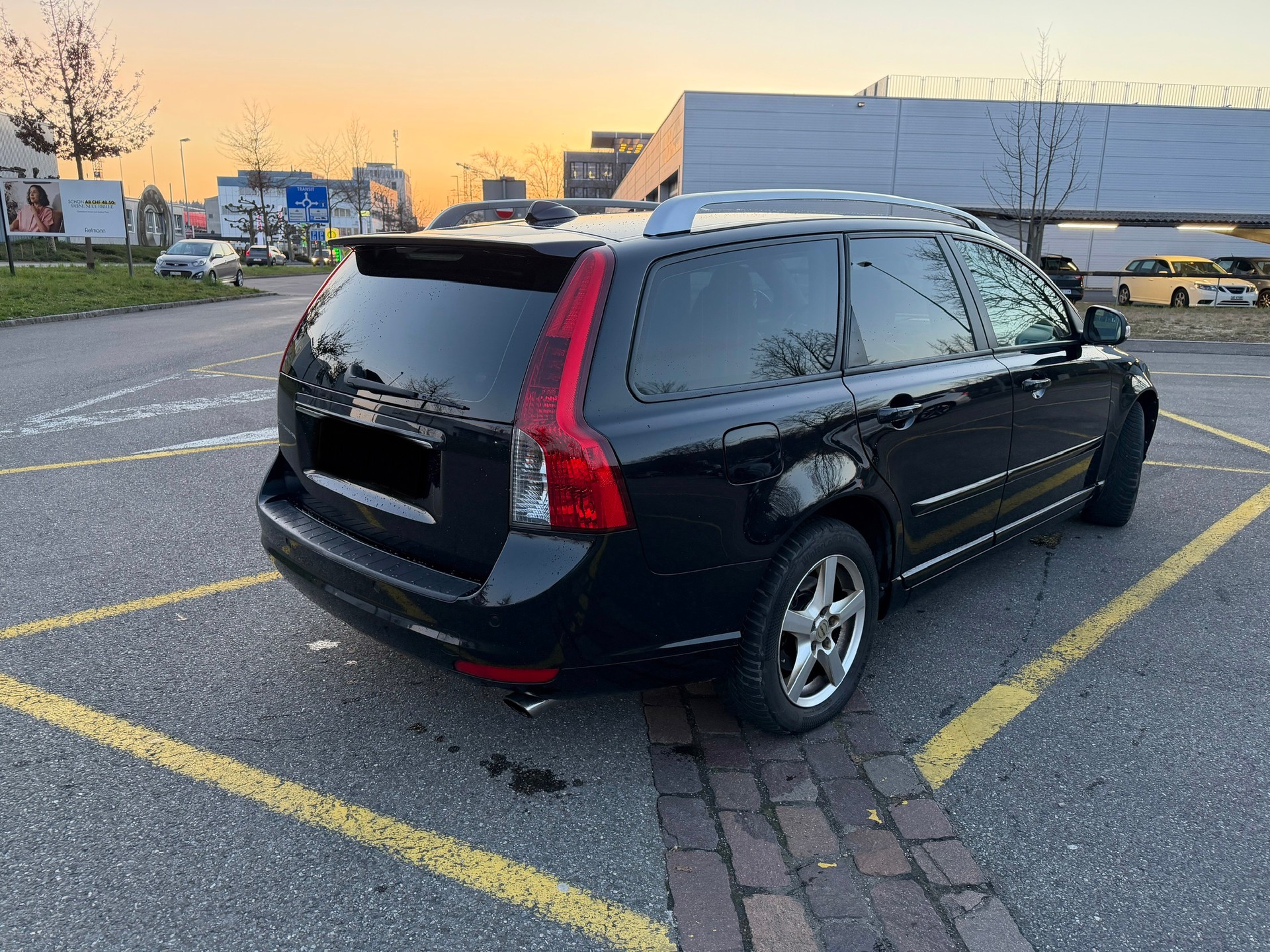 VOLVO V50 T5 AWD Summum Geartronic-image-1