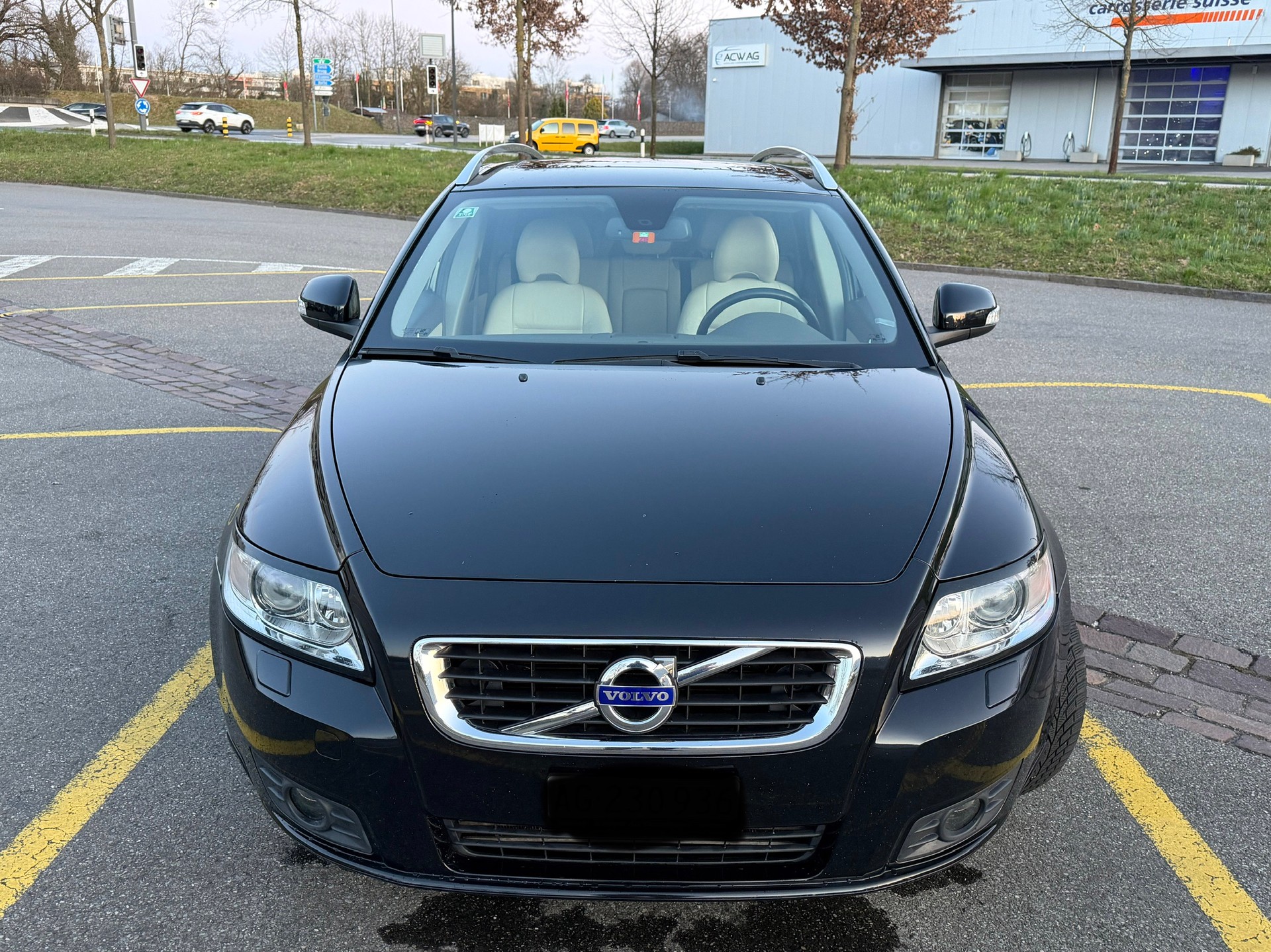 VOLVO V50 T5 AWD Summum Geartronic-image-3