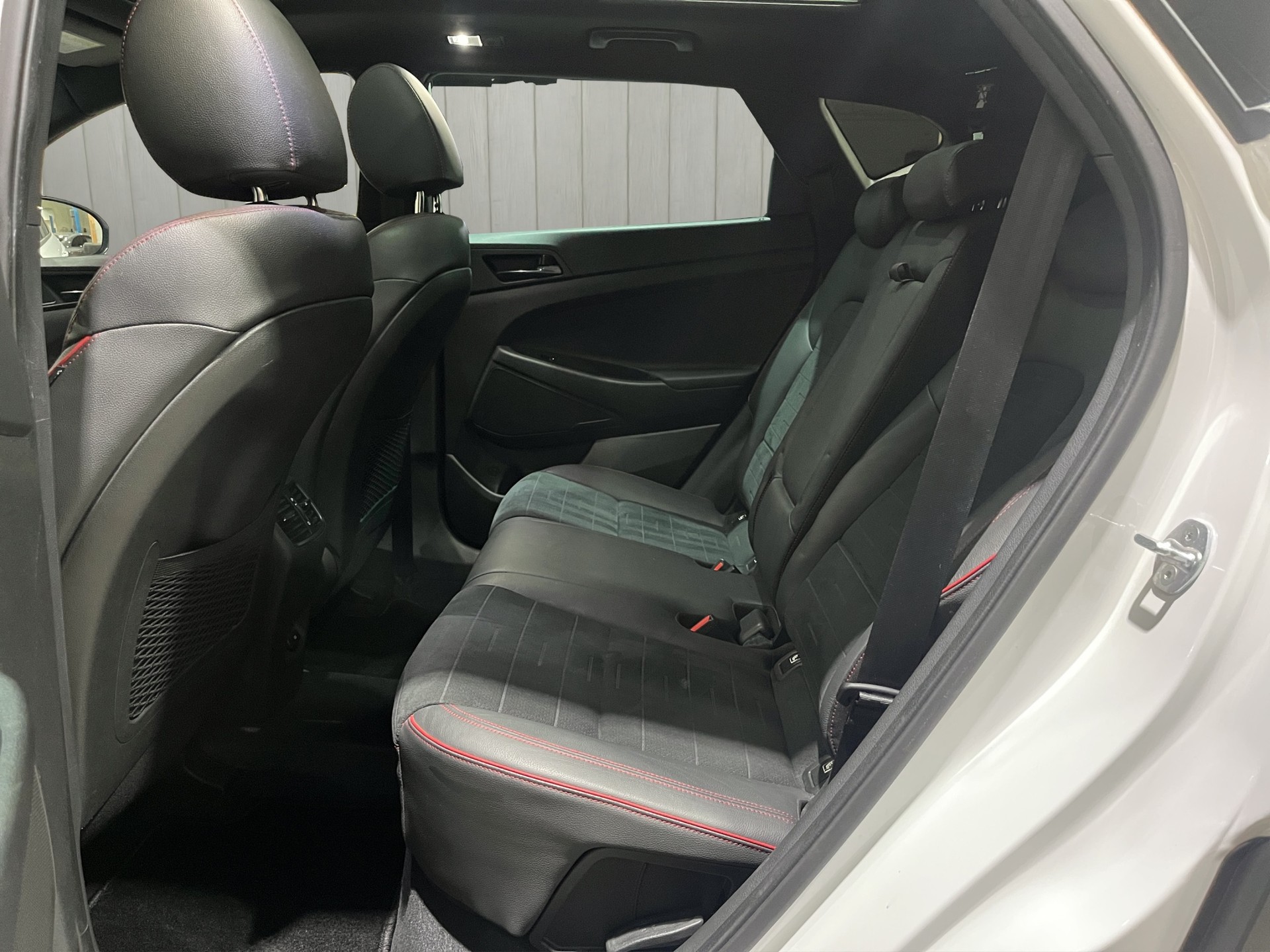 HYUNDAI Tucson 2.0 CRDI N-Line Mild Hybrid 4WD Automatic-image-13