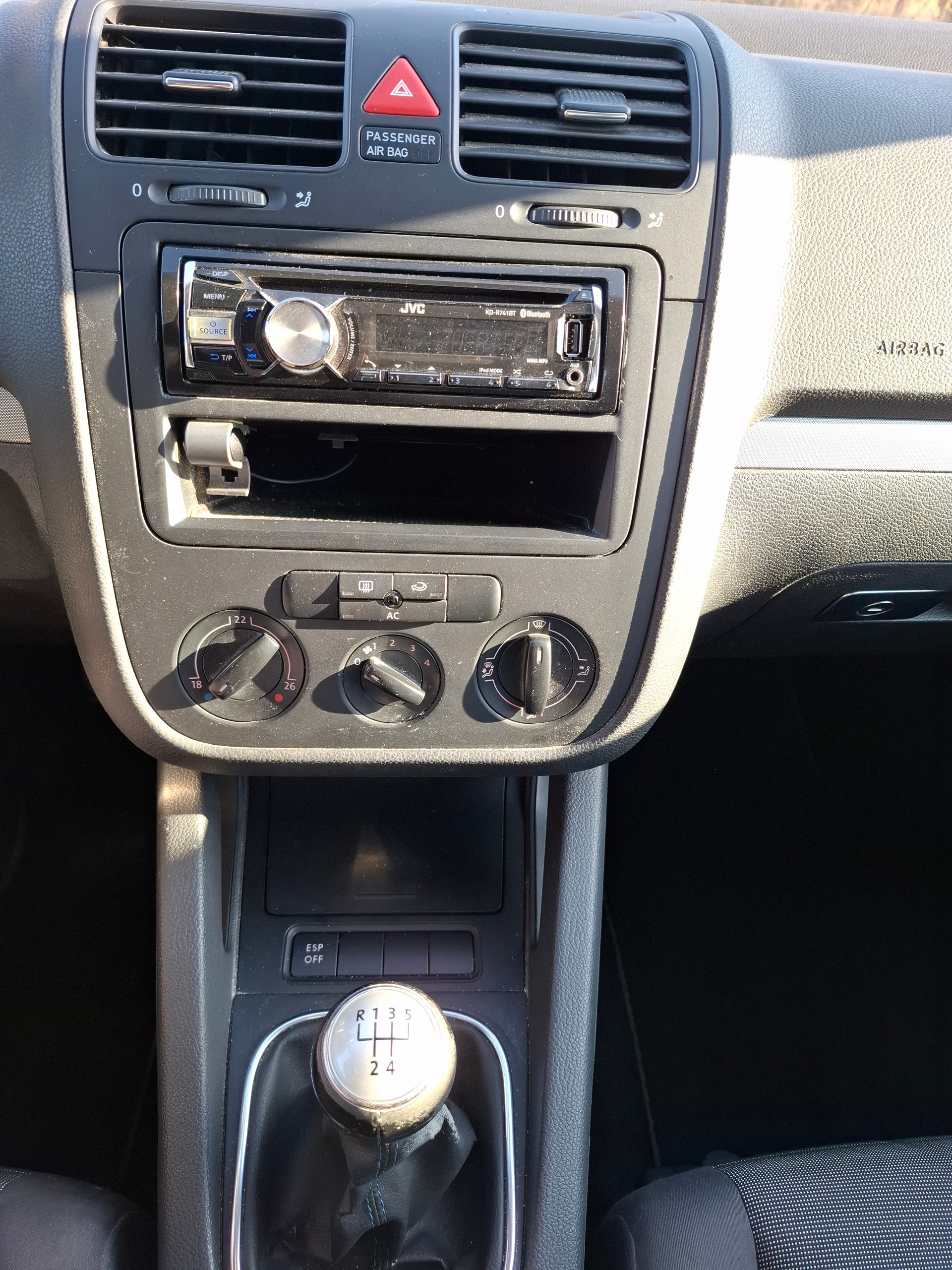 VW Golf 1.6 Trendline-image-12