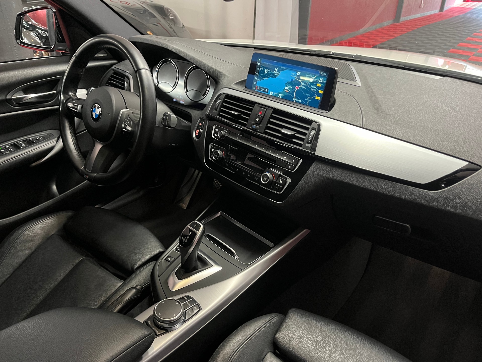 BMW M140i xDrive Steptronic-image-13