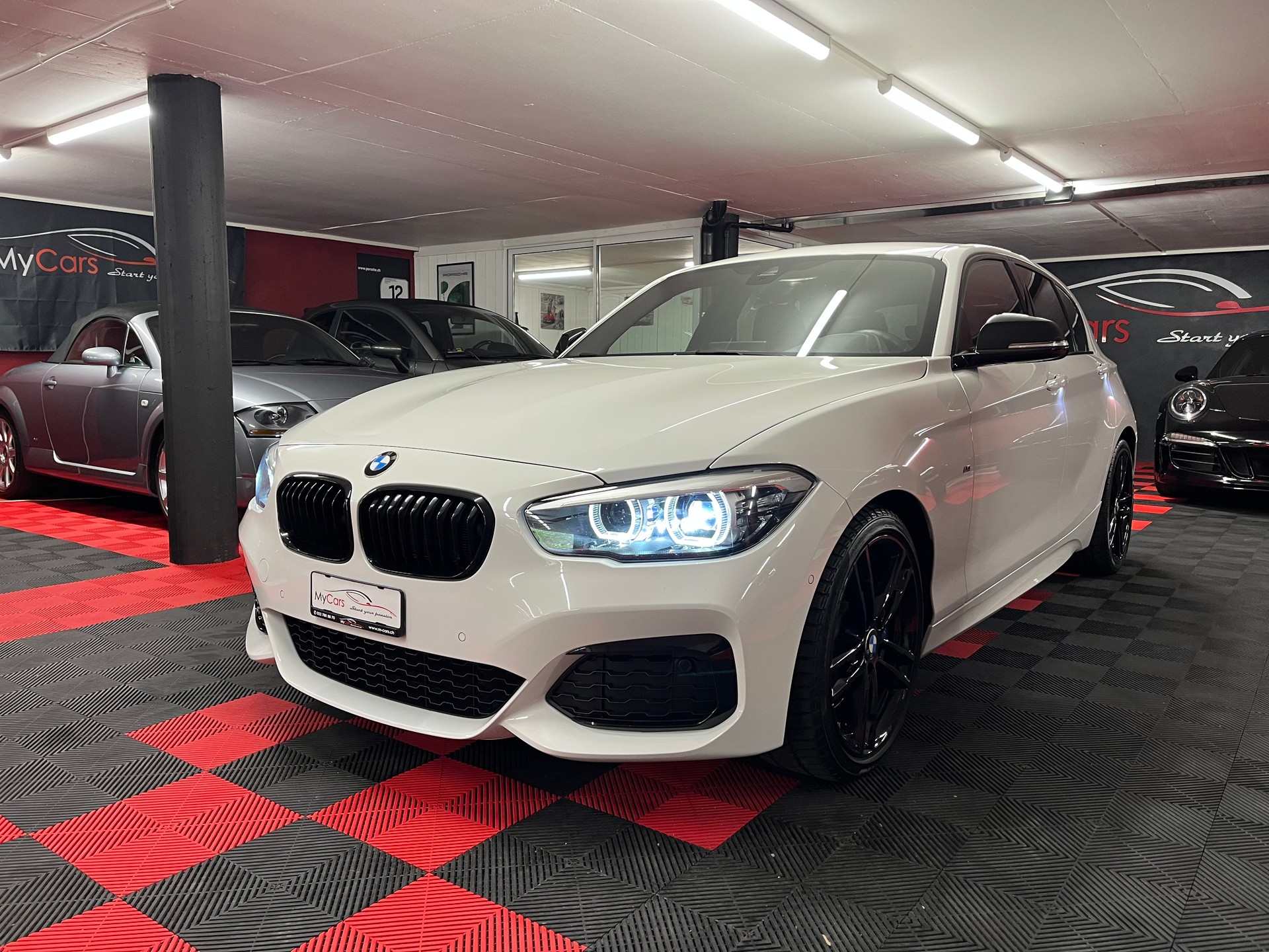 BMW M140i xDrive Steptronic-image-1