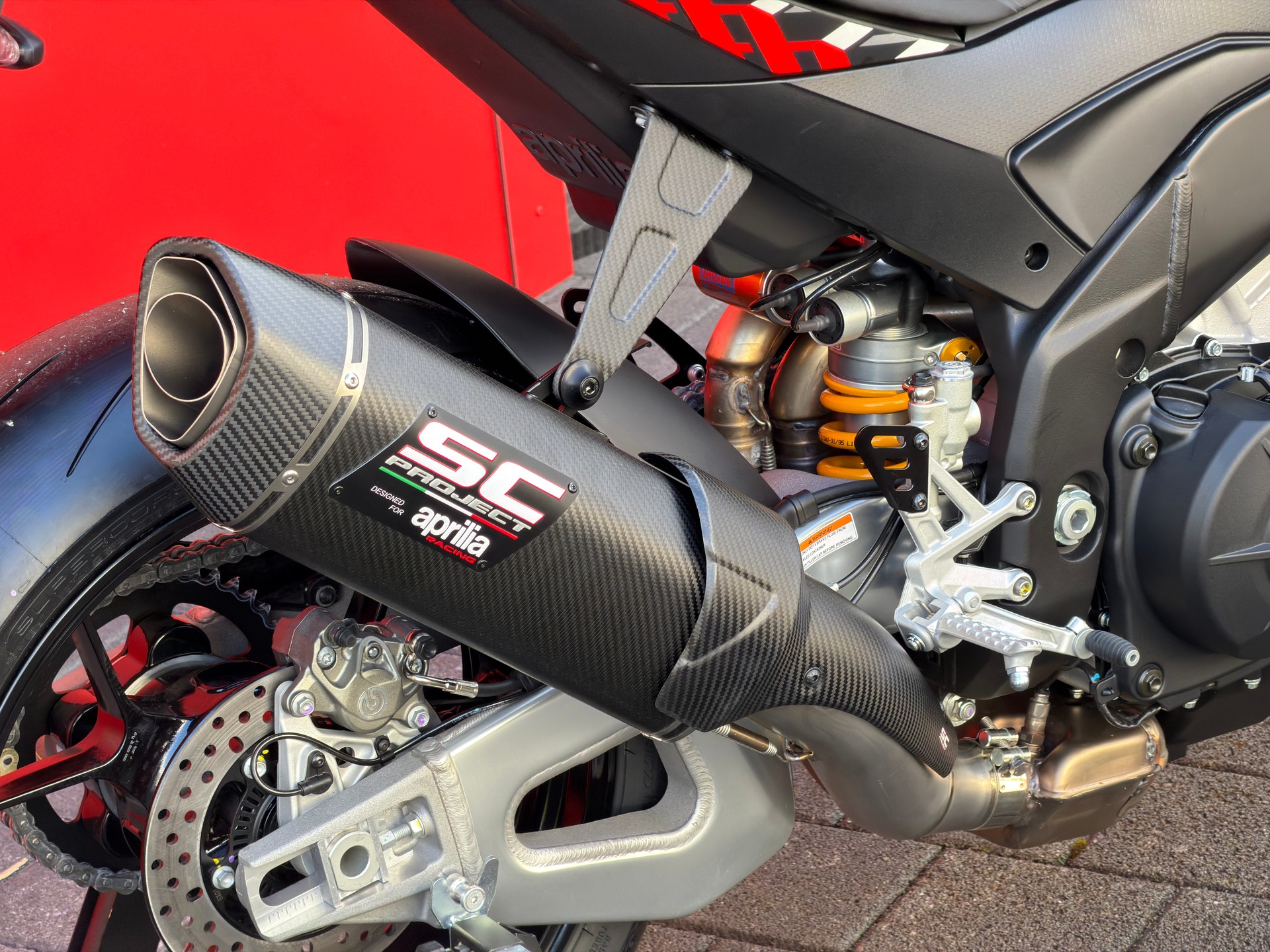 APRILIA Tuono V4 1100 E5+ Factory-image-11