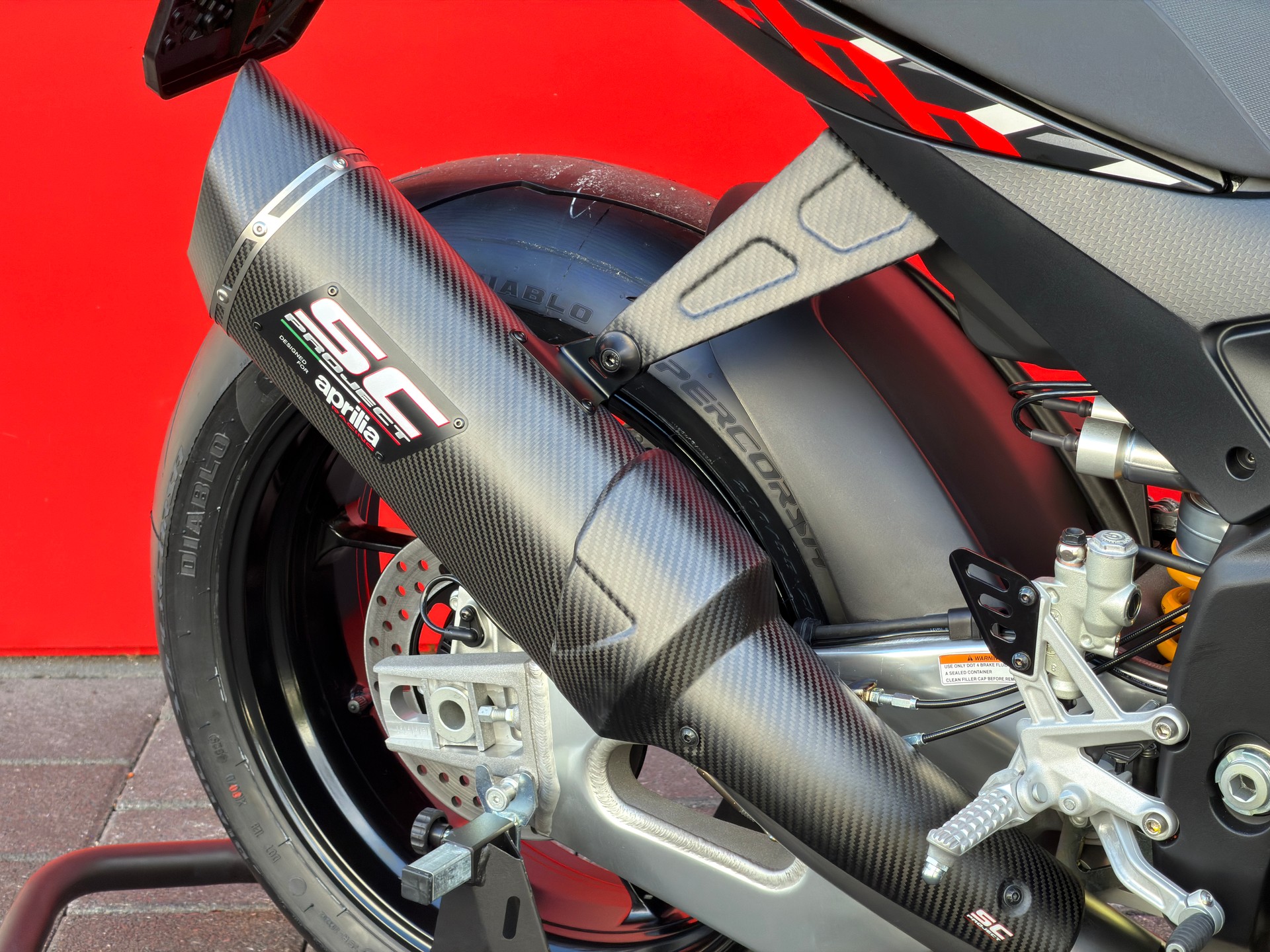 APRILIA Tuono V4 1100 E5+ Factory-image-2