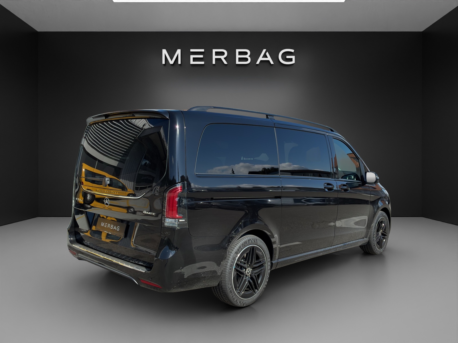 MERCEDES-BENZ V 300 d lang 4Matic Swiss Edition 9G-Tronic-image-6