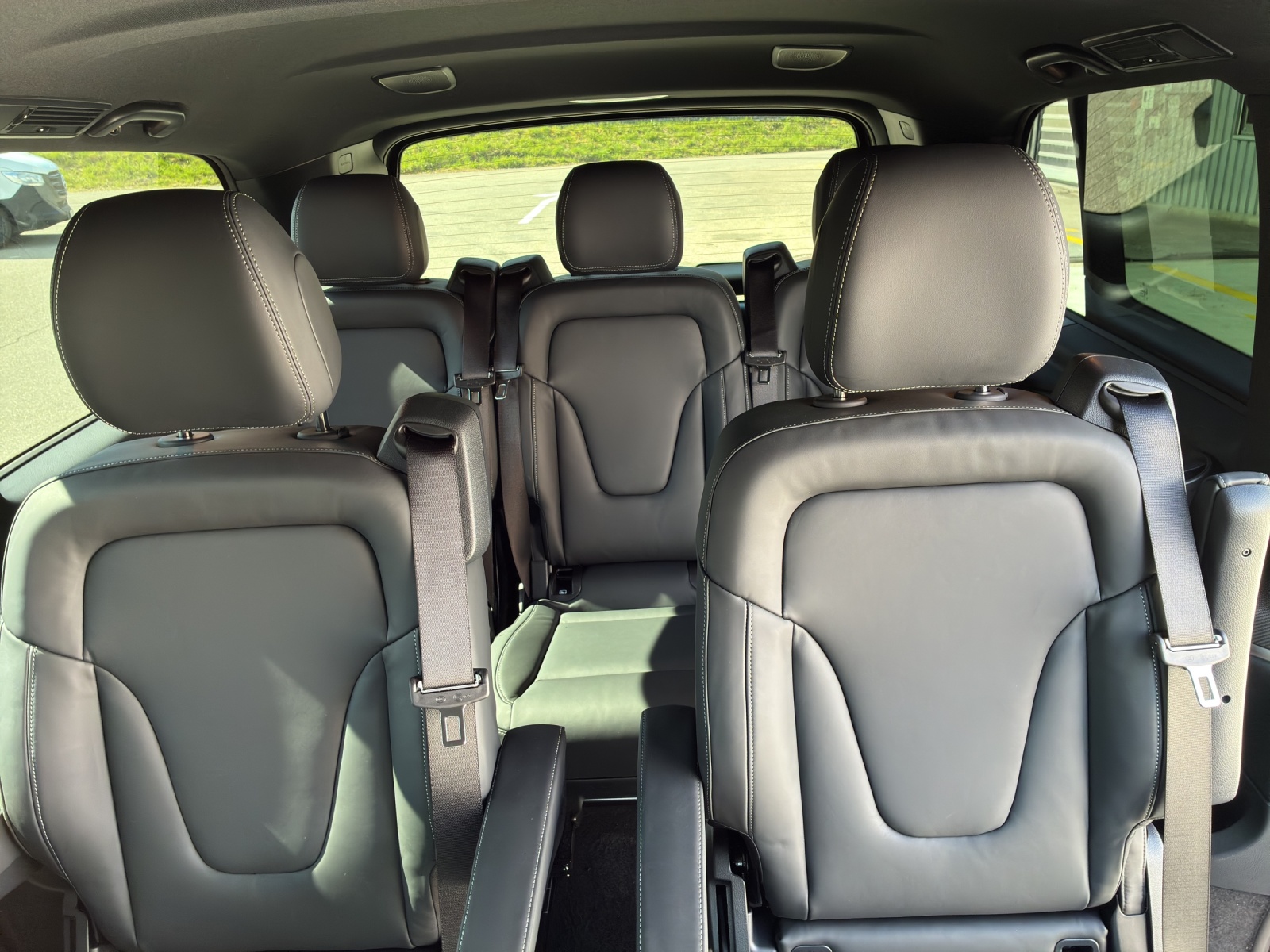 MERCEDES-BENZ V 300 d lang 4Matic Swiss Edition 9G-Tronic-image-10