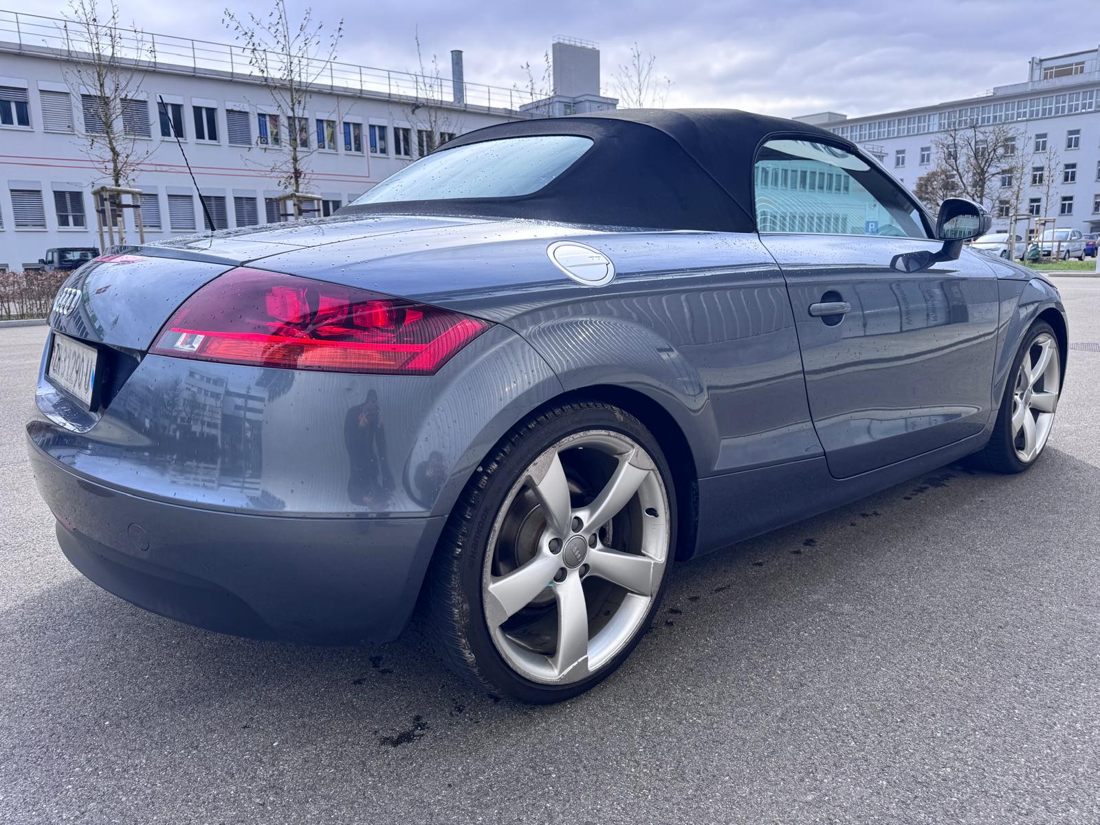 AUDI TT Roadster 2.0 TFSI-image-6