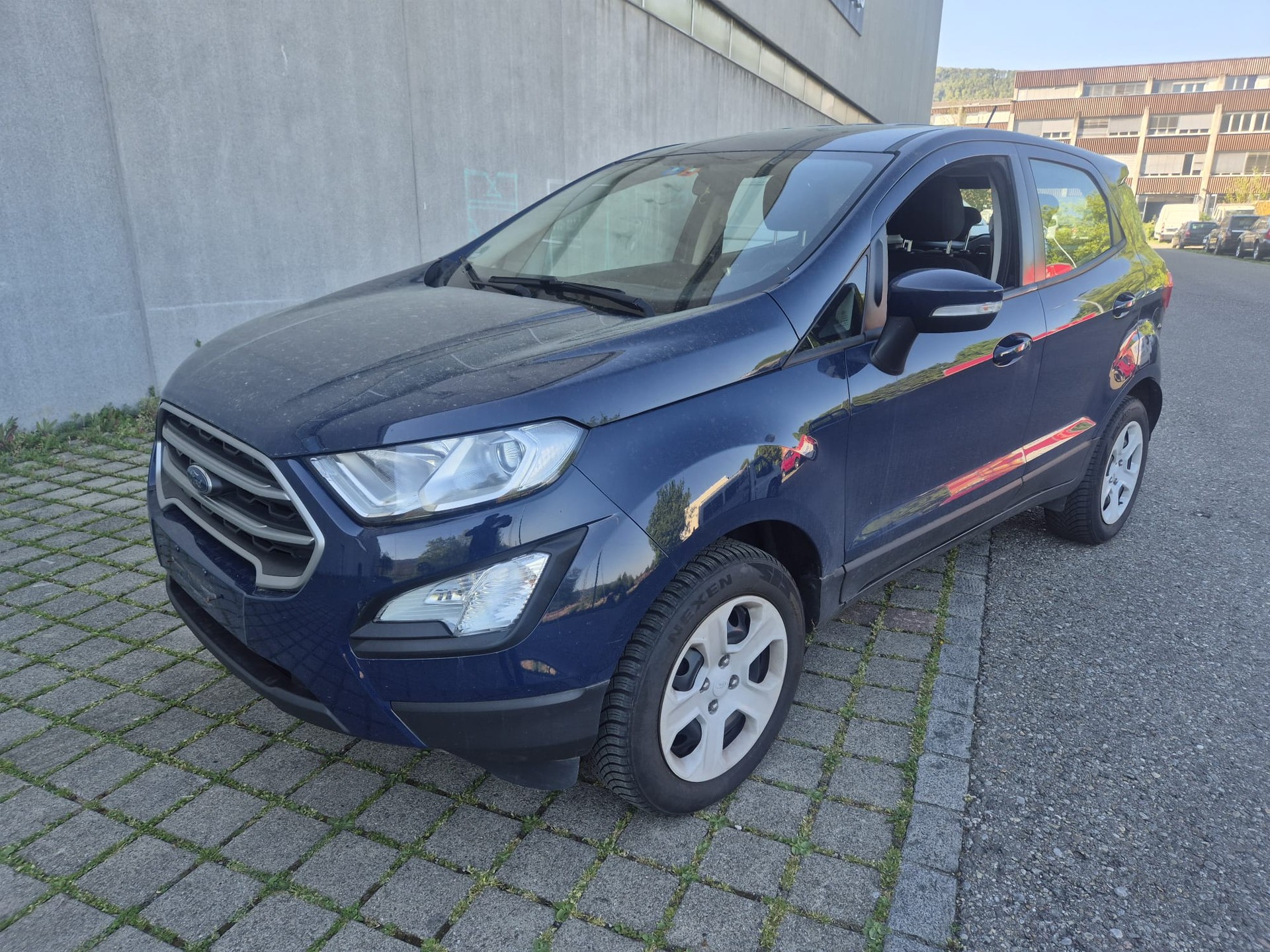 FORD ECO SPORT-image-1