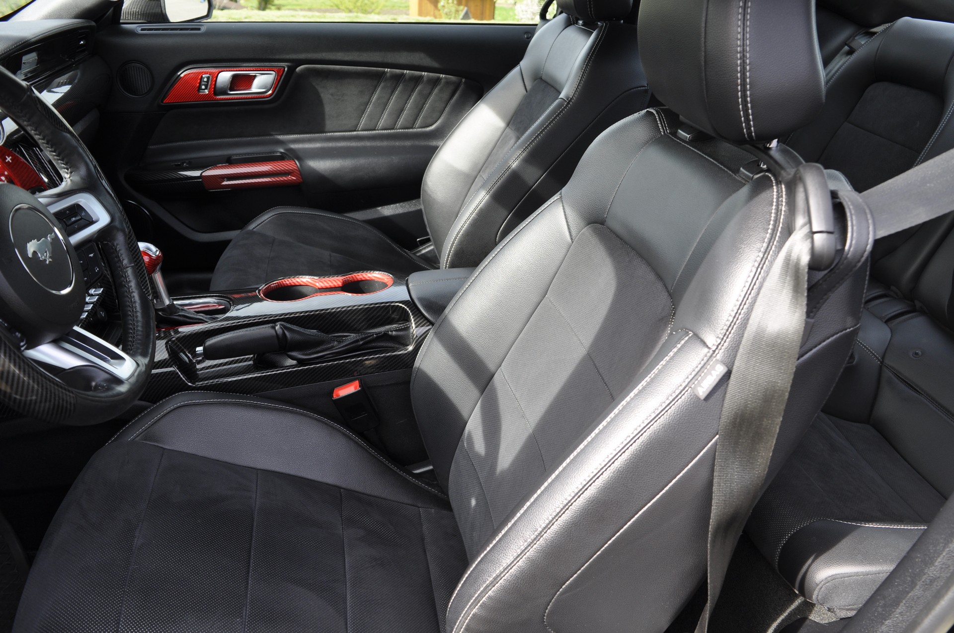 FORD Mustang Fastback 5.0 V8 GT Automat-image-9