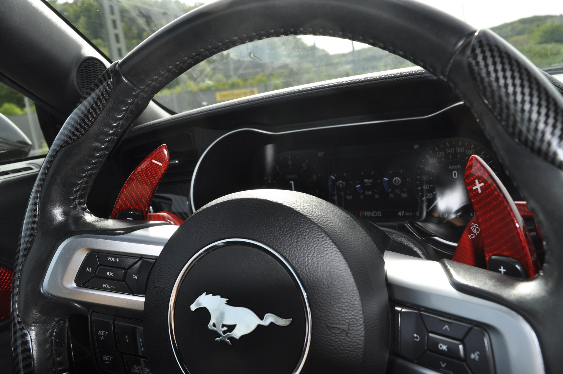 FORD Mustang Fastback 5.0 V8 GT Automat-image-13