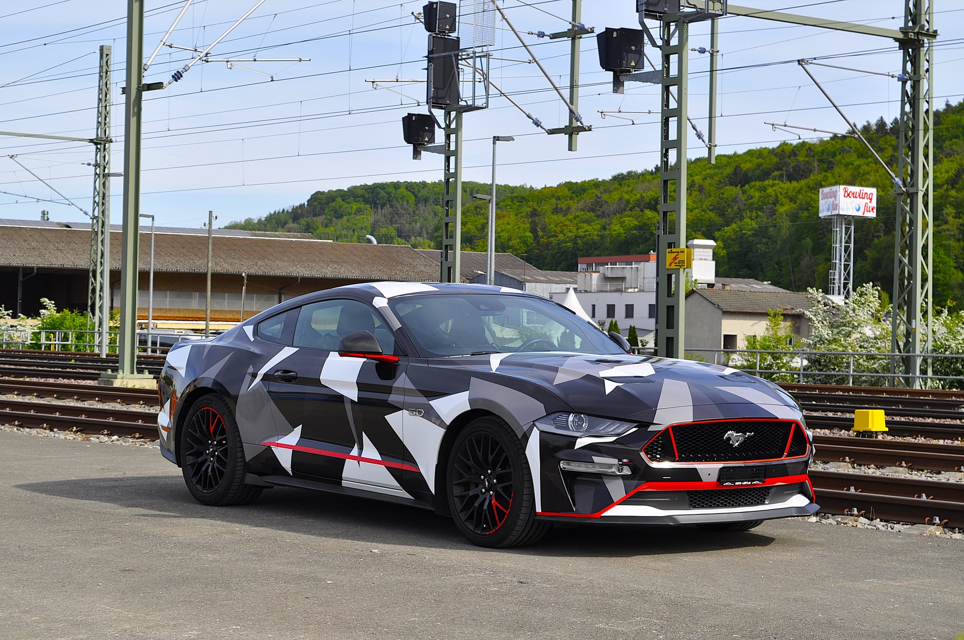 FORD Mustang Fastback 5.0 V8 GT Automat-image-2