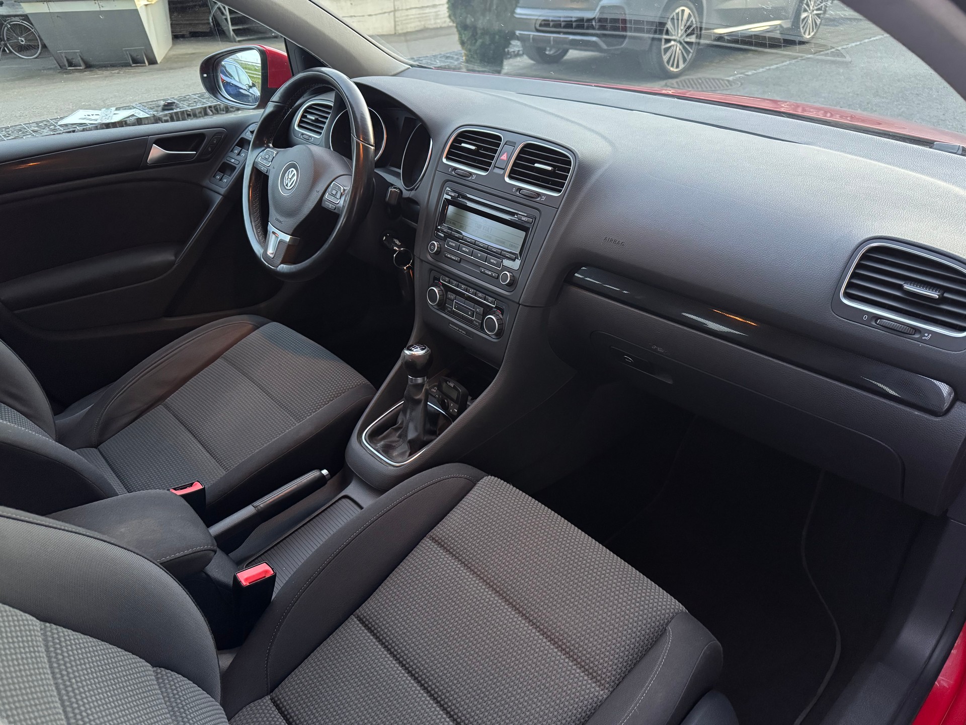 VW Golf 2.0 TDI Highline 4Motion-image-13