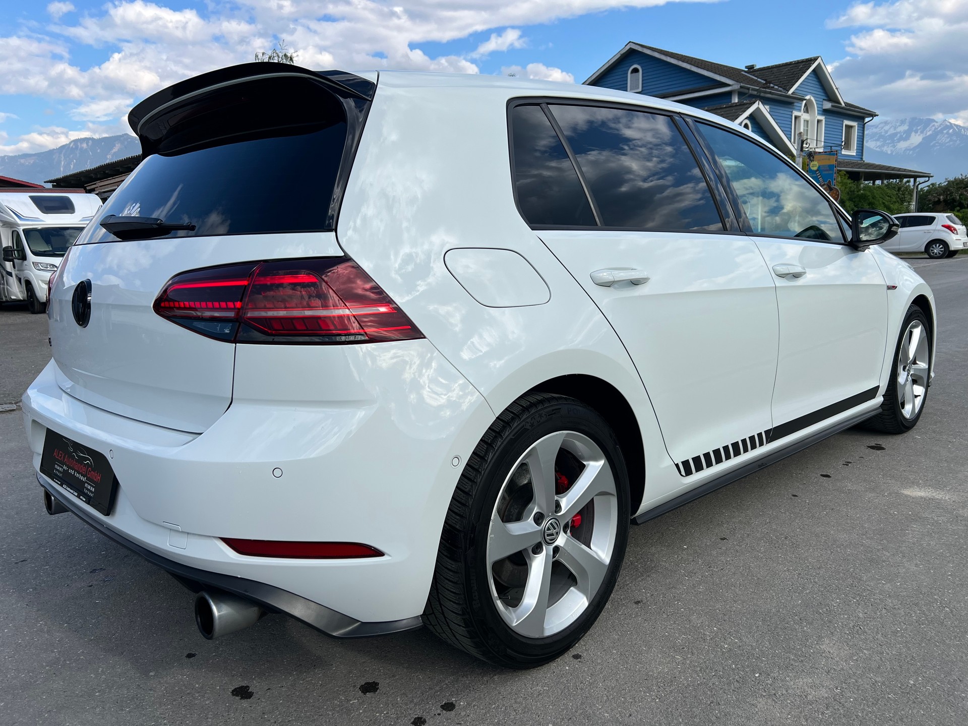 VW Golf 2.0 TSI GTI (CHF 209.85/Monat)-image-6