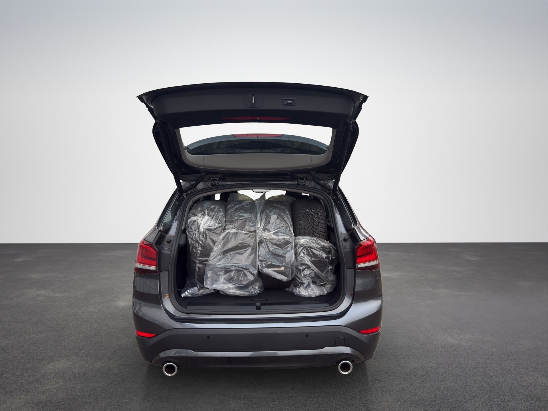 BMW X1 xDrive 18d Steptronic-image-12