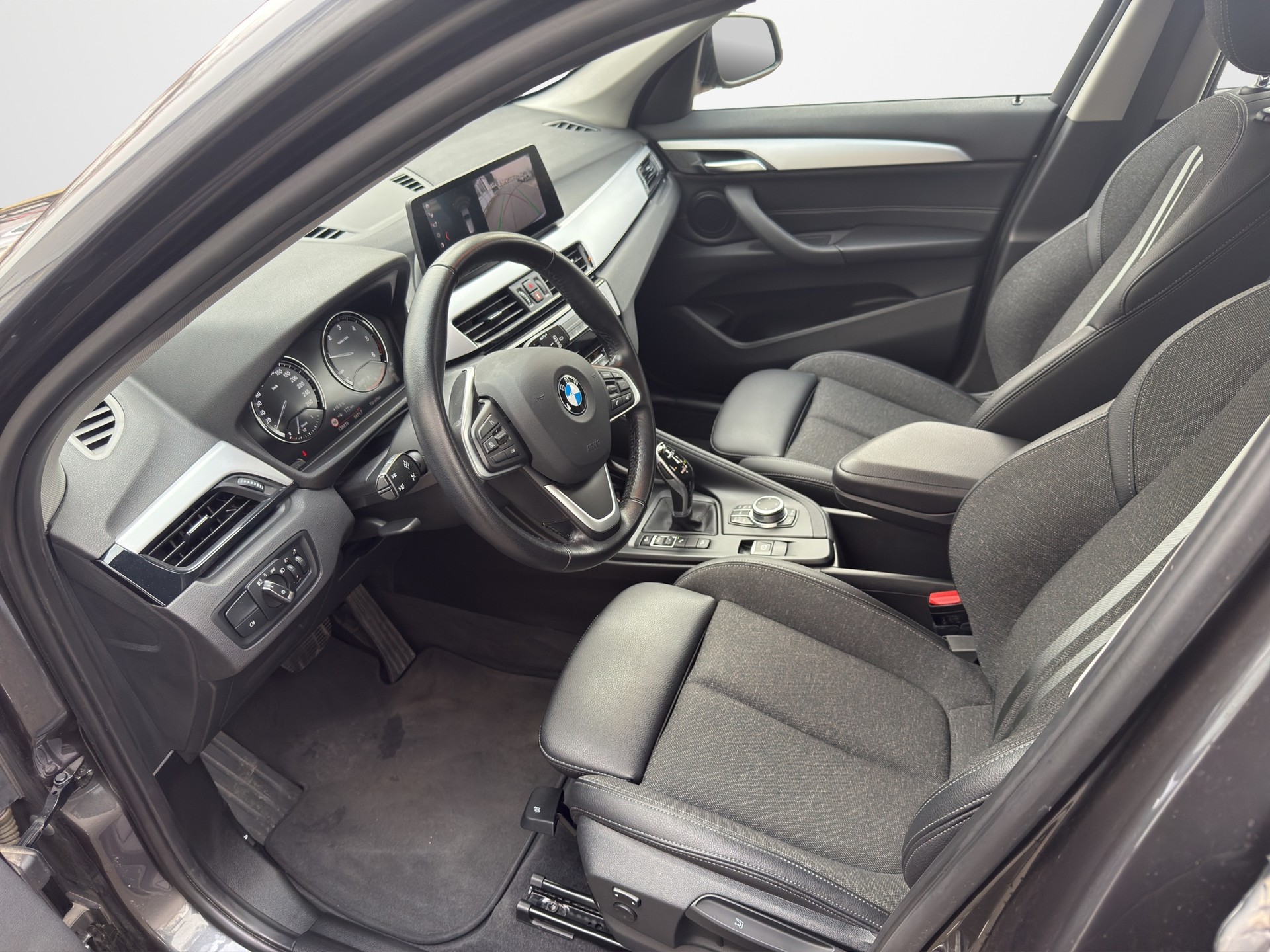 BMW X1 xDrive 18d Steptronic-image-9