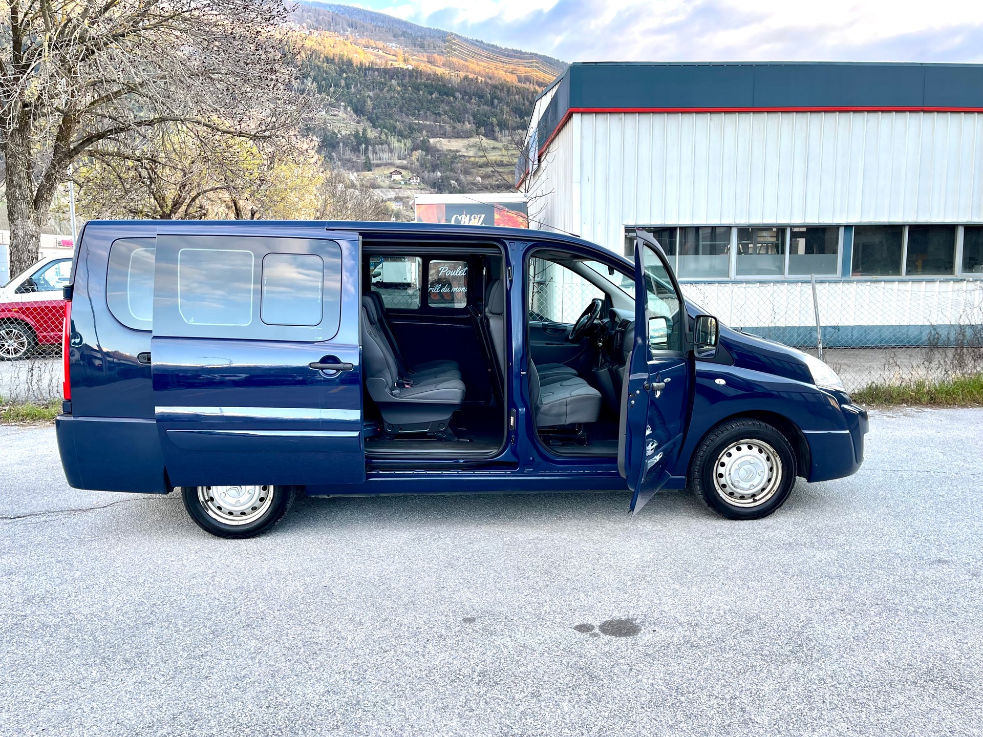 CITROEN Jumpy 2.0 HDi L2H1 Attraction-showroom-element-3