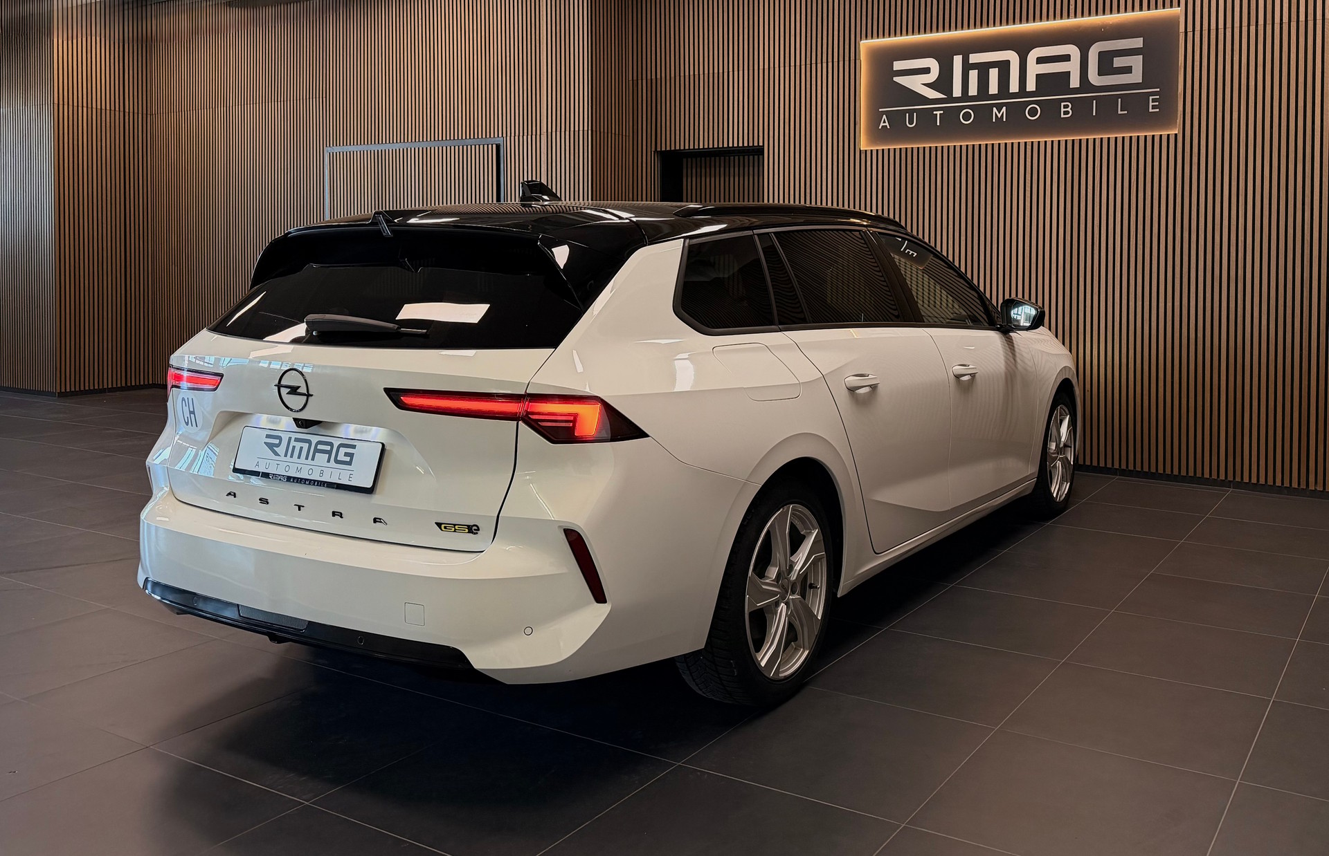 OPEL Astra Sports Tourer 1.6 PHEV Turbo GSe | CH-Fzg. | CarVertical-image-10