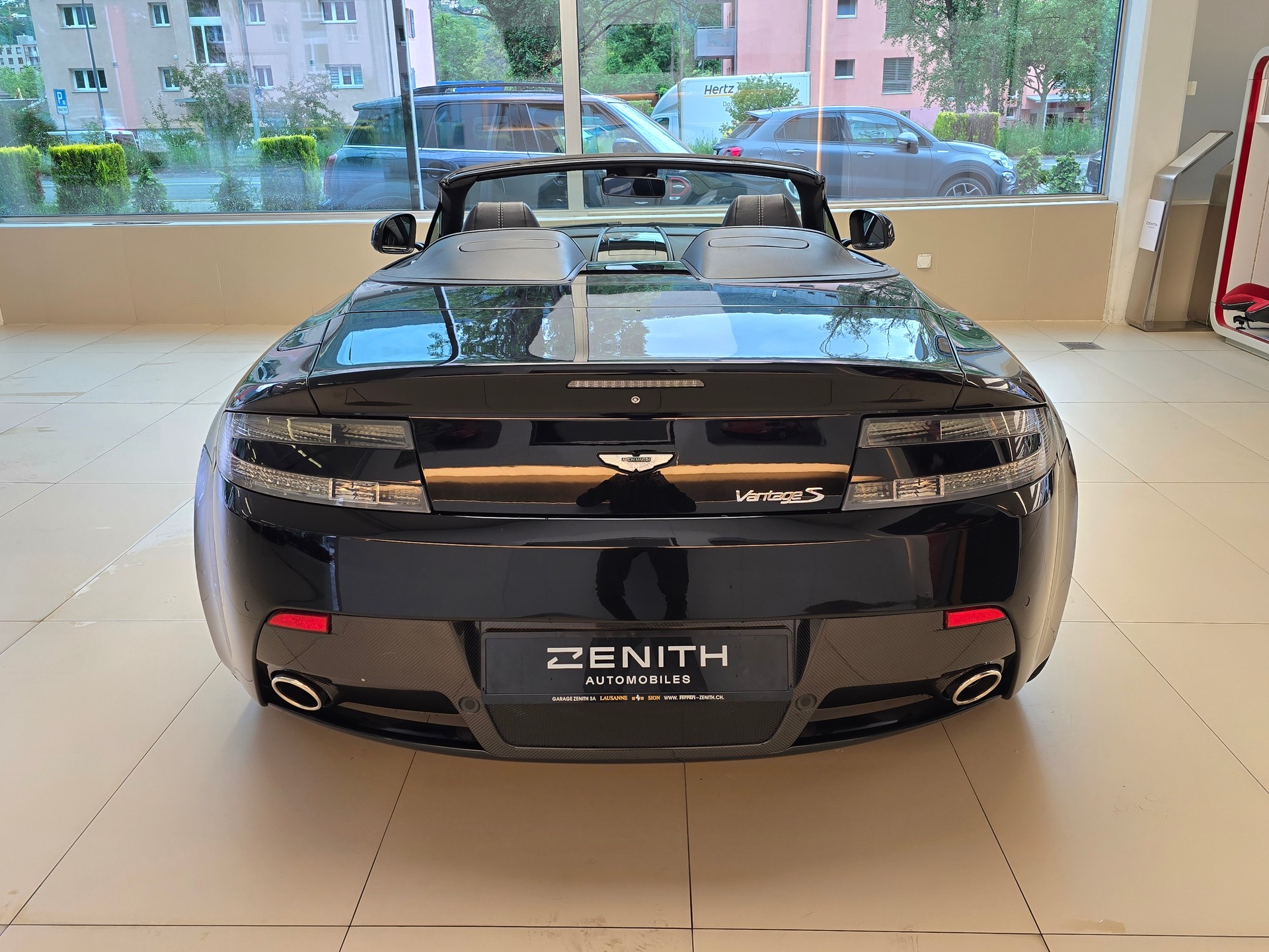ASTON MARTIN V8 Vantage 4.7 S-image-5