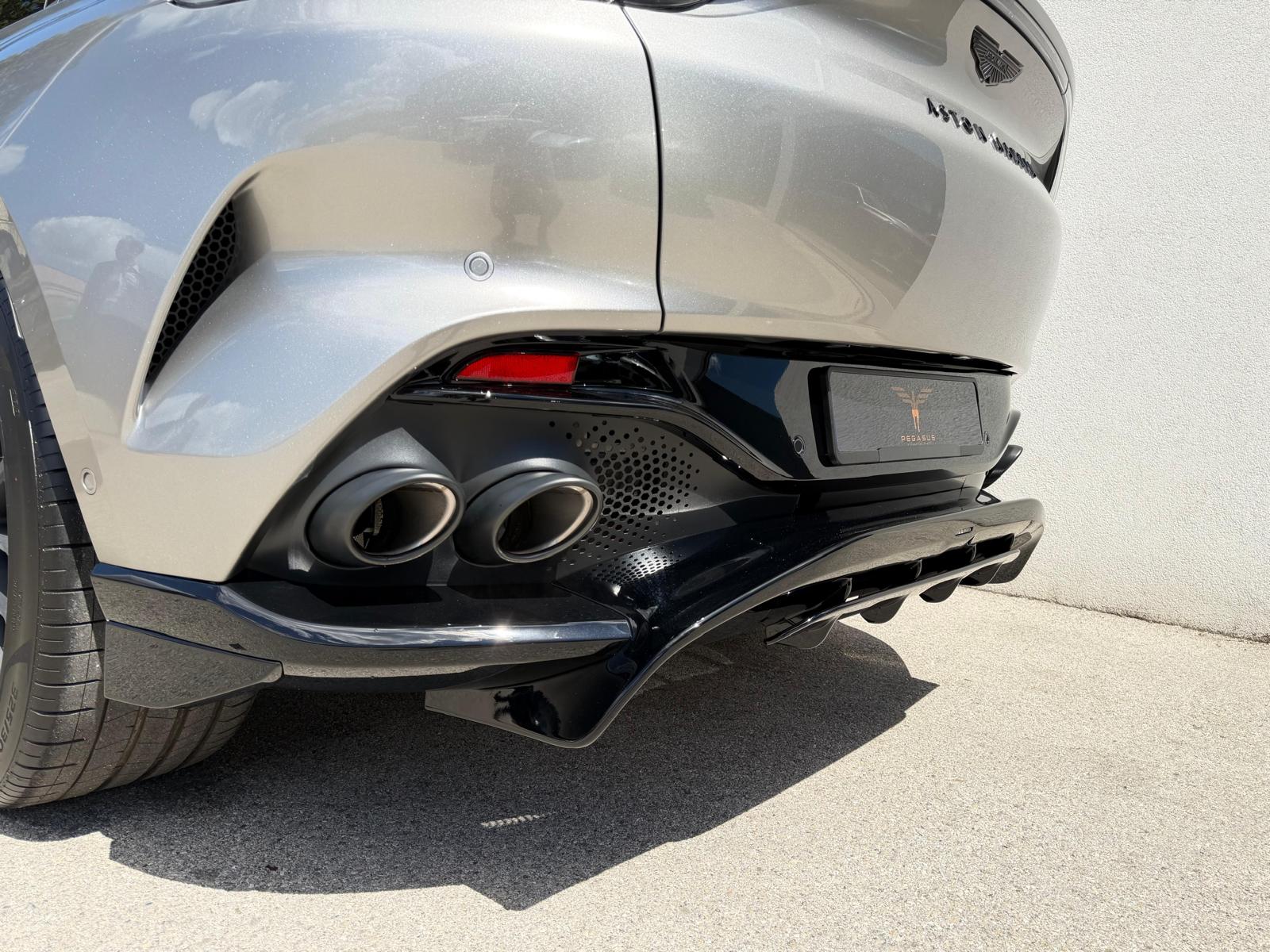 ASTON MARTIN 707-image-14