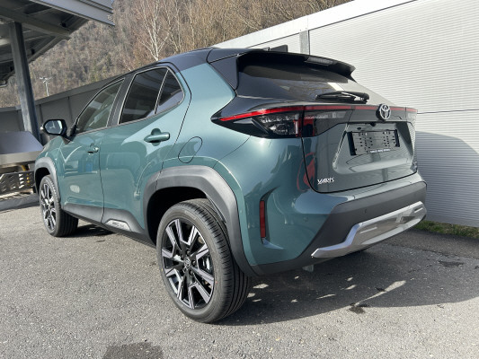 TOYOTA Yaris Cross 1.5 Prem. AWD-image-3